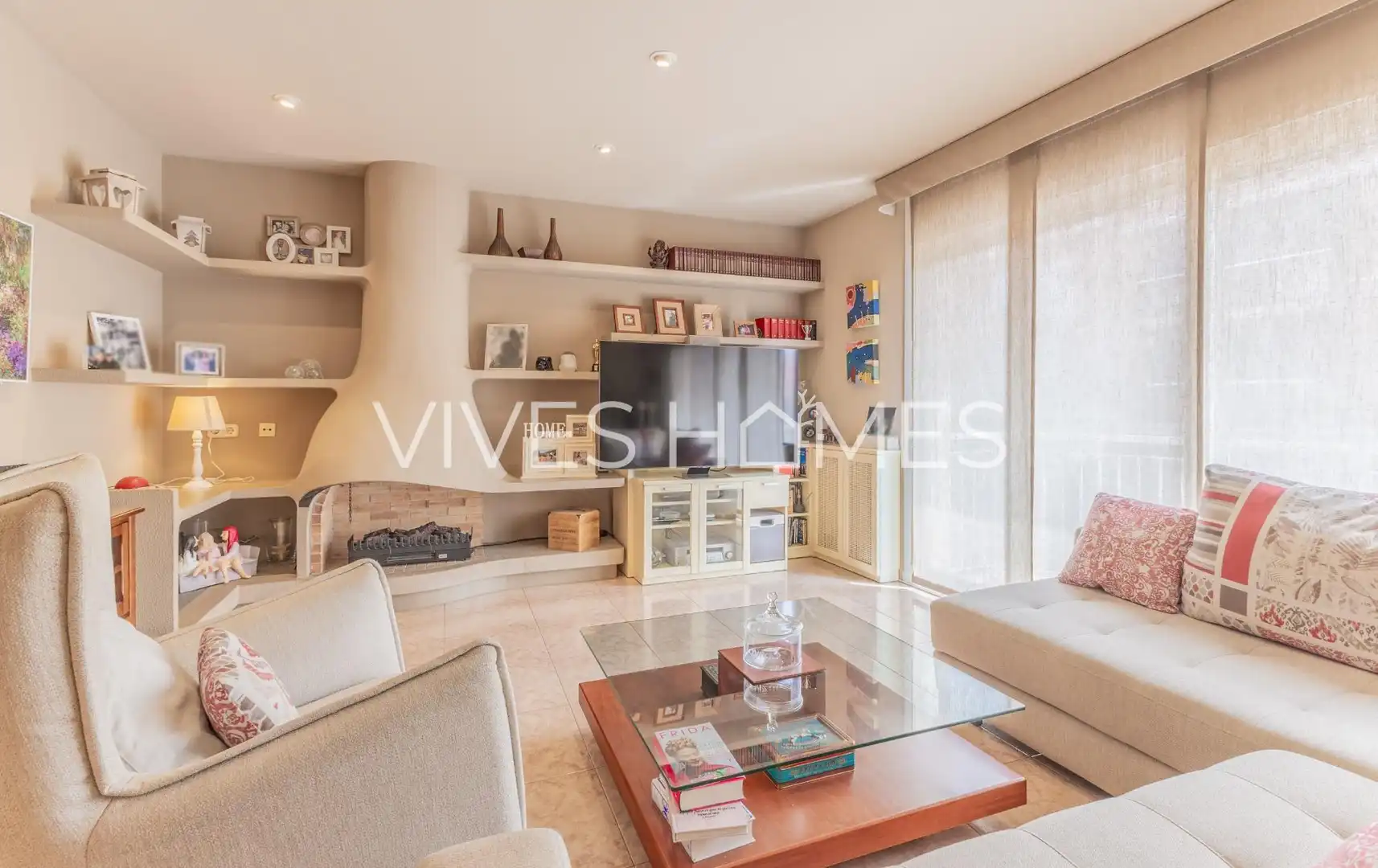 Living room of Houses for sale in Mataró  with Air Conditioner, Heating and Terrace