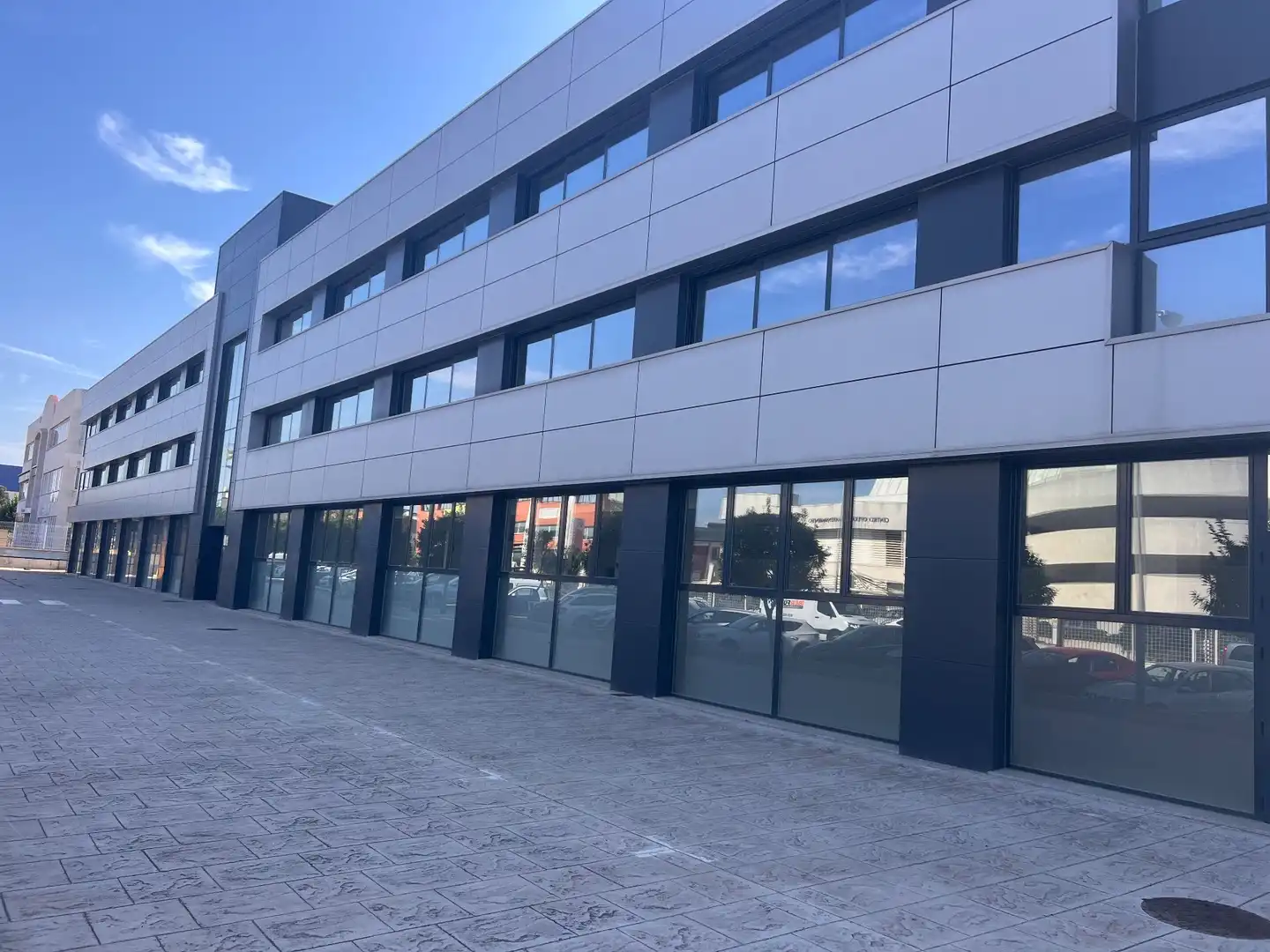 Mixt residencial amb ascensor de lloguer a Artesania 22, imagen 7