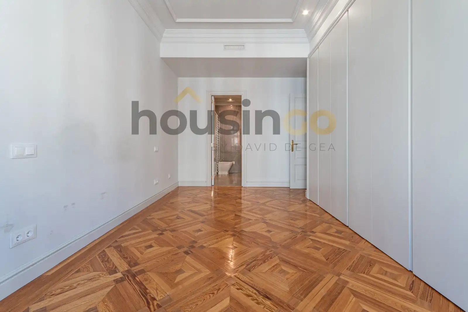 Bedroom of Flat for rent in Madrid  with Air Conditioner, Heating and Terrace