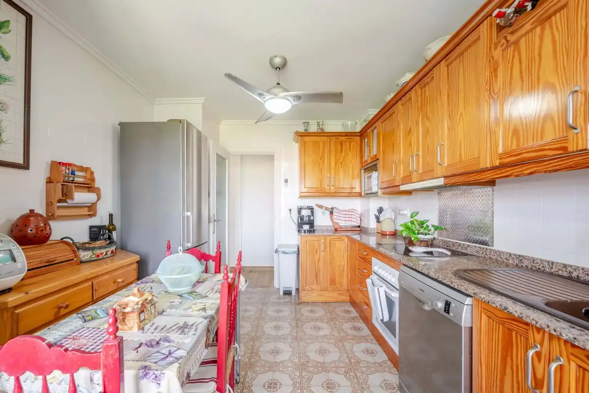Piso con ascensor en venta en Calle San Miguel de Salinas, imagen 10
