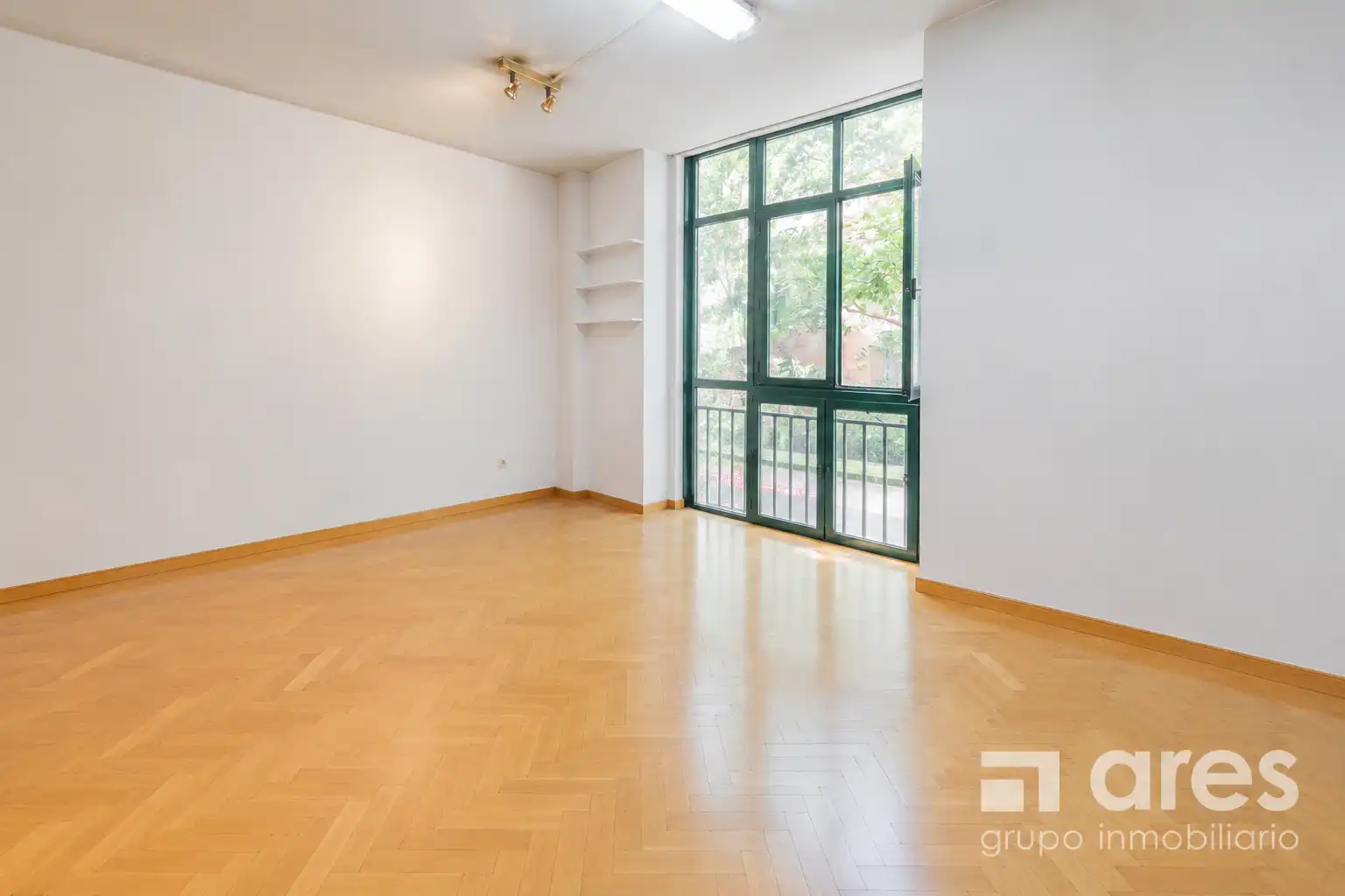Habitación de Piso en venta en Madrid con Aire acondicionado, Calefacción y Trastero