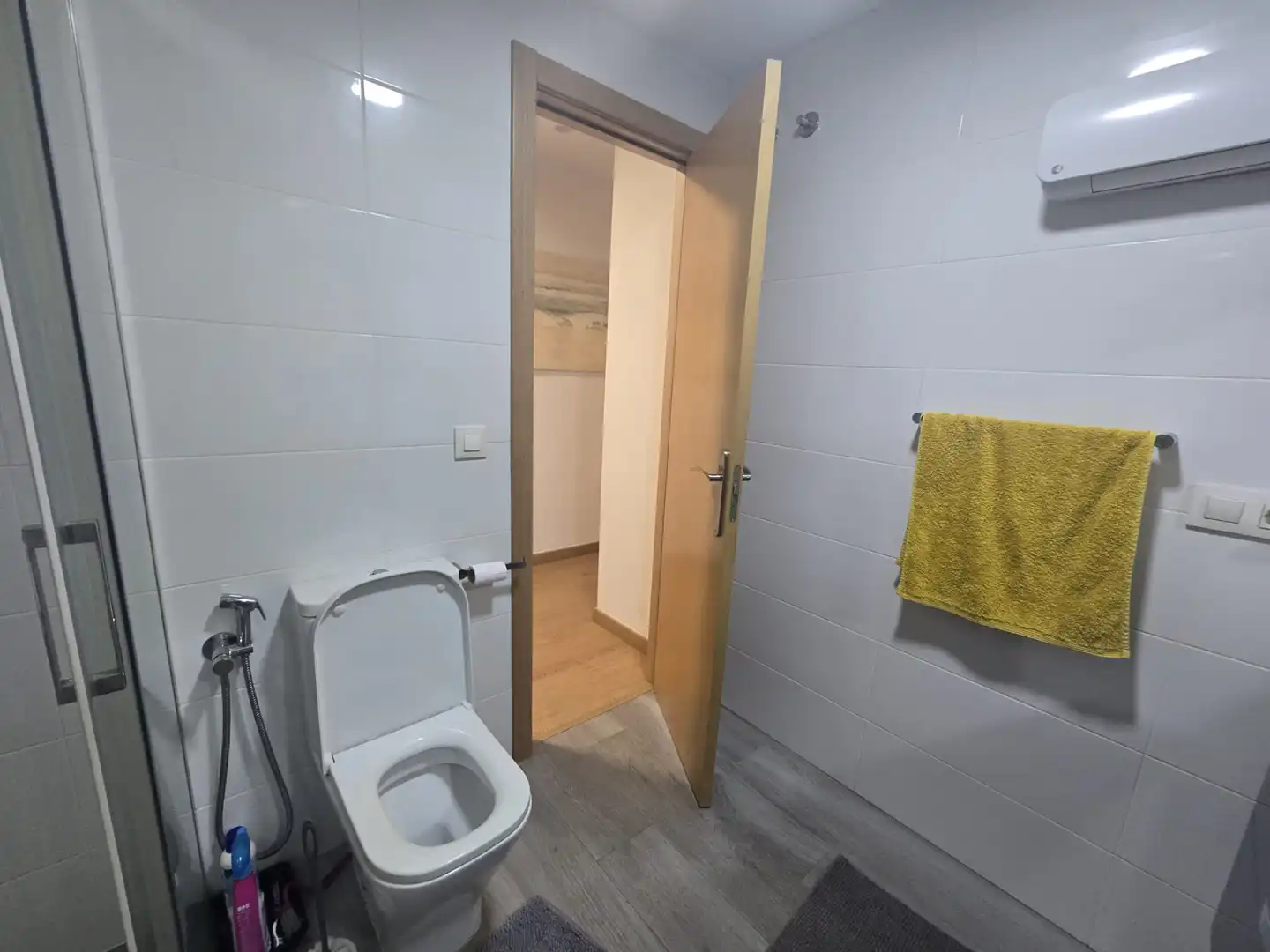 Baño de Piso en venta en Castellón de la Plana / Castelló de la Plana con Aire acondicionado, Parquet y Trastero