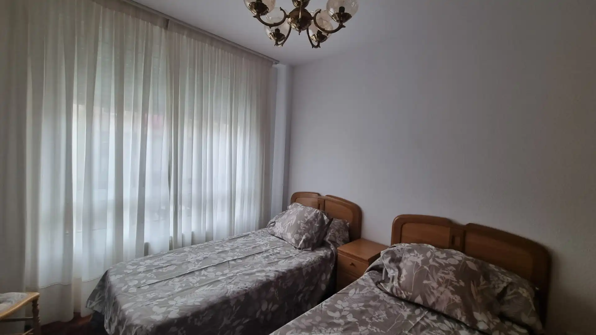 Habitación de Piso de alquiler en El Astillero   con Calefacción, Parquet y Terraza