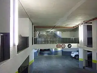 Parking de Garaje en venta en Barcelona con Alarma