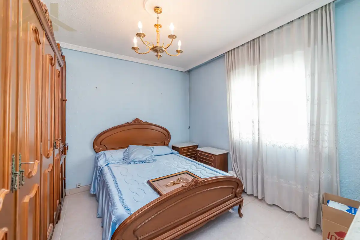 Bedroom of Flat for sale in Pinto  with Air Conditioner, Heating and Terrace