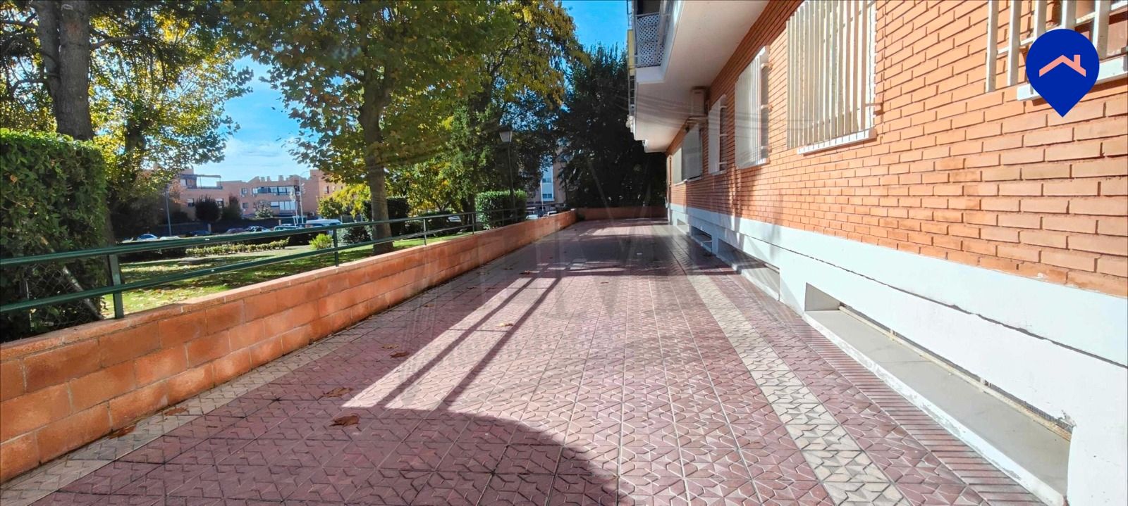 Vista exterior de Ático en venta en Torrejón de Ardoz con Calefacción, Jardín privado y Parquet