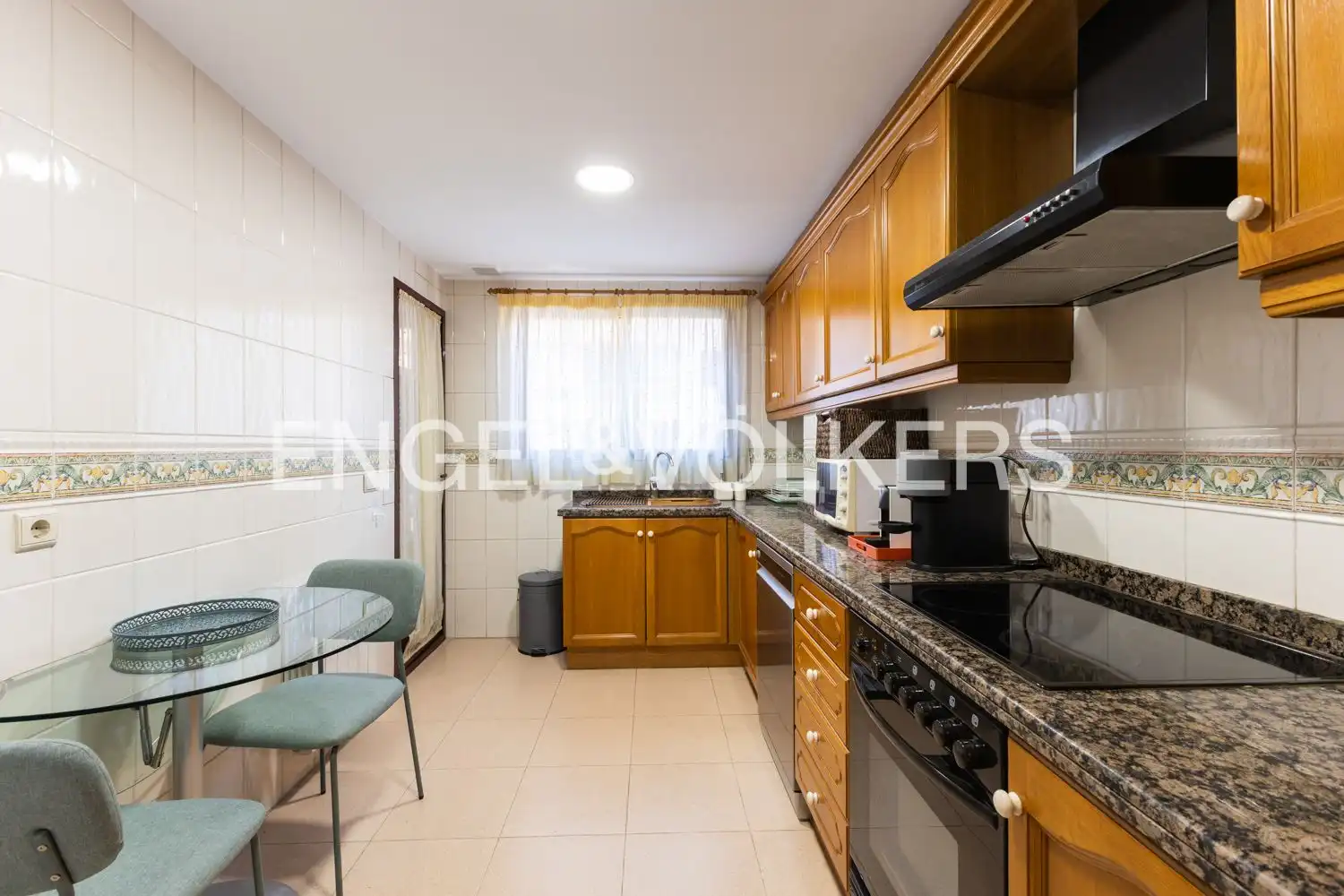 Kitchen of Flat for rent in Castellón de la Plana / Castelló de la Plana  with Air Conditioner, Heating and Parquet flooring