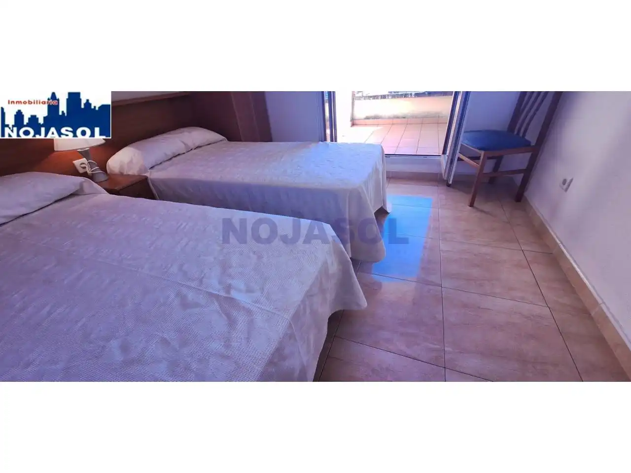 Schlafzimmer von Dachboden zur Miete in Noja mit Heizung, Terrasse und Möbliert