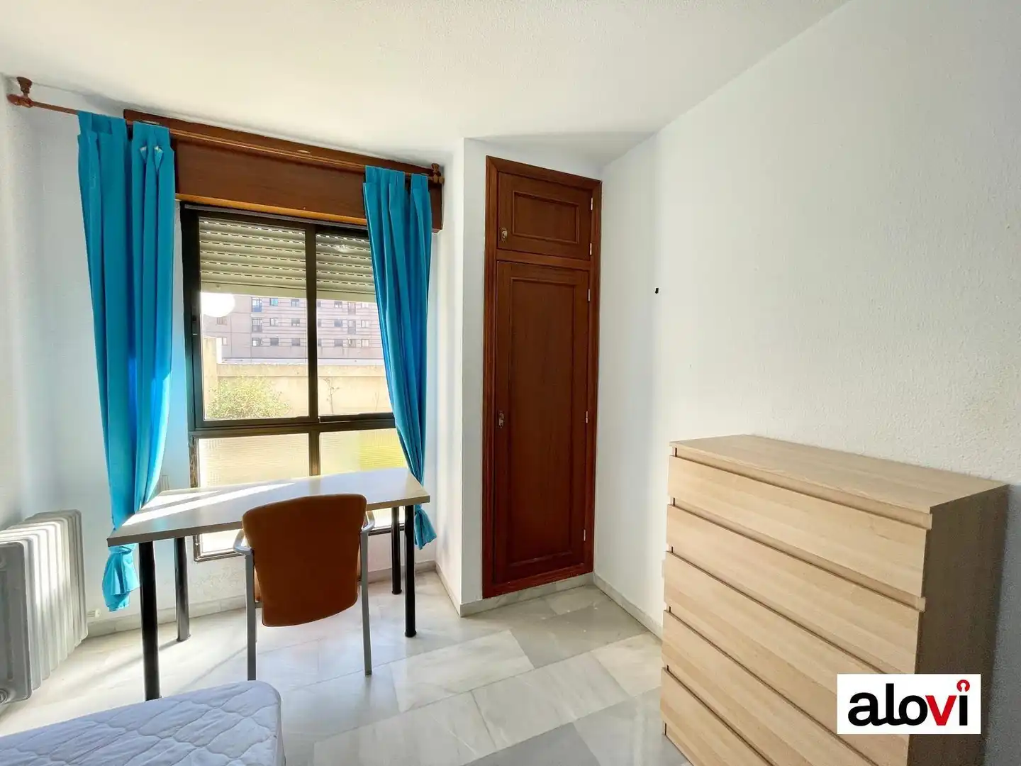 Schlafzimmer von Wohnung zur untervermieten in Granada mit Möbliert
