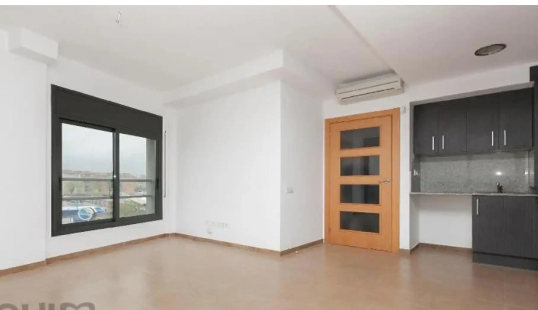 Bedroom of Apartments for sale in Terrassa  with Balcony