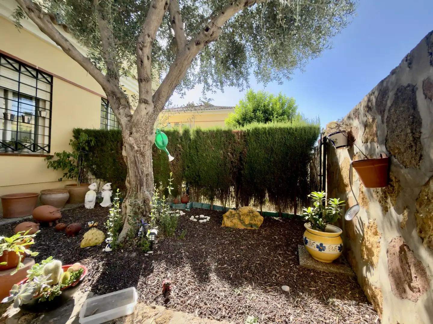 Jardí de Casa o xalet en venda en Tomares amb Aire condicionat, Calefacció i Terrassa