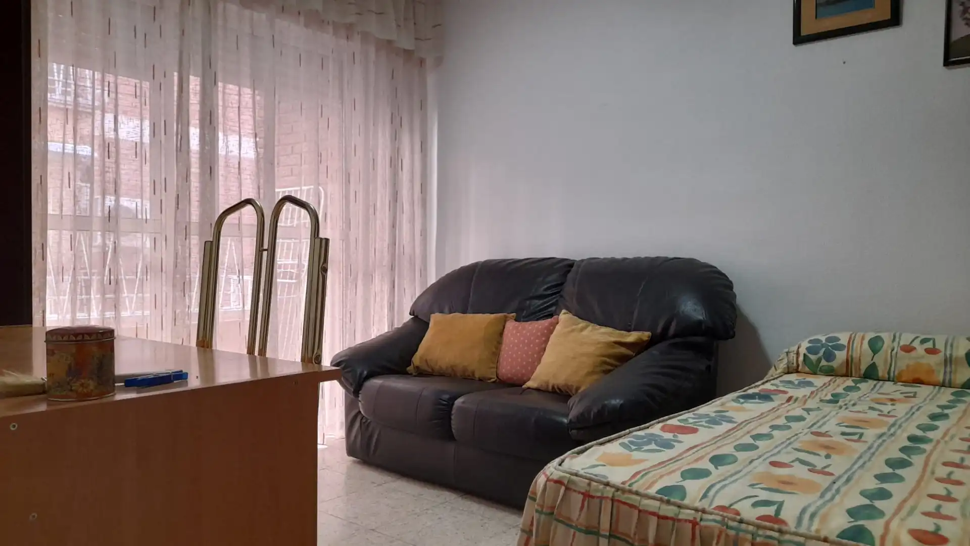 Living room of Flat for rent in Córdoba  with Air Conditioner, Terrace and Furnished