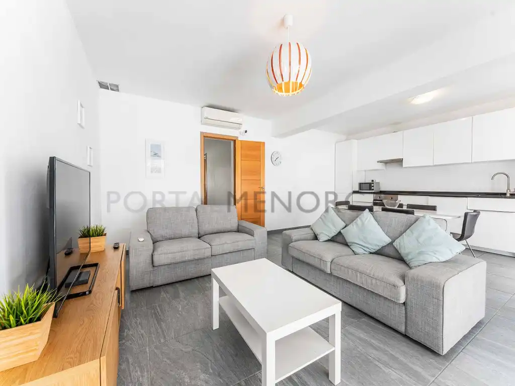 Sala d'estar de Casa o xalet en venda en Ciutadella de Menorca amb Aire condicionat, Jardí privat i Terrassa