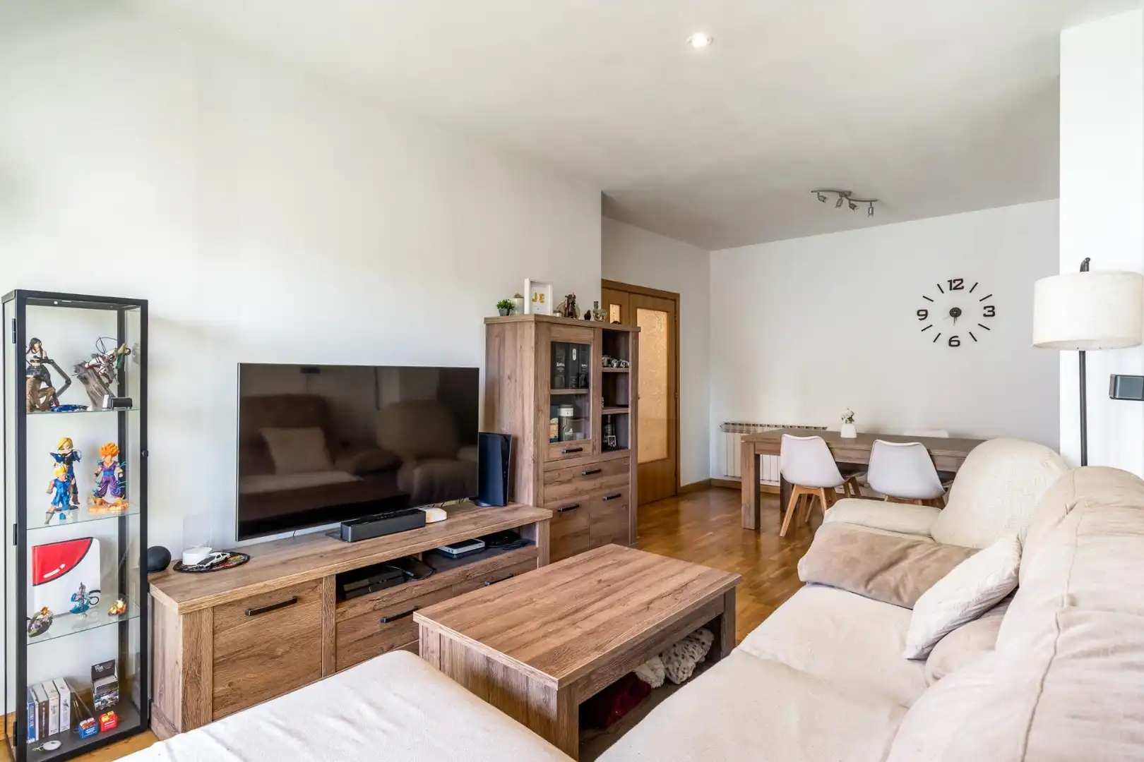Sala d'estar de Pis en venda en Montcada i Reixac amb Aire condicionat, Calefacció i Parquet