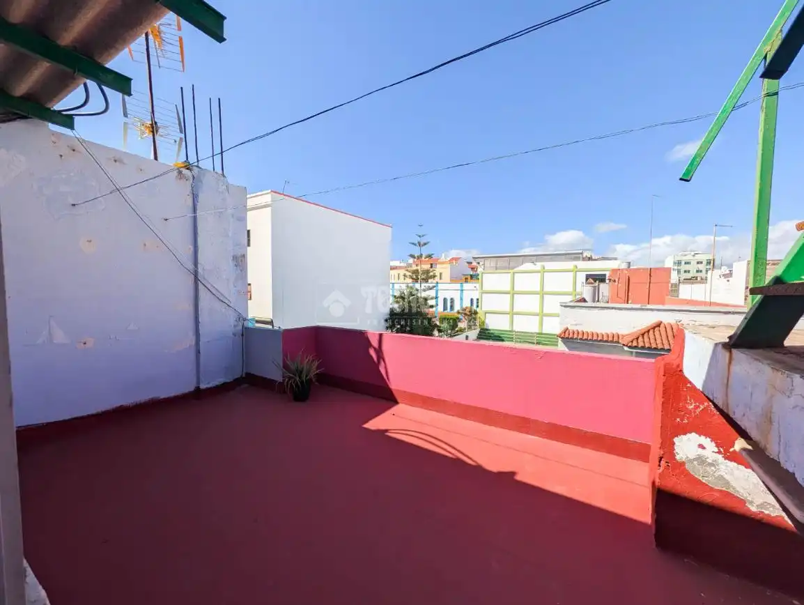 Terraza de Ático en venta en Telde con Terraza y Balcón