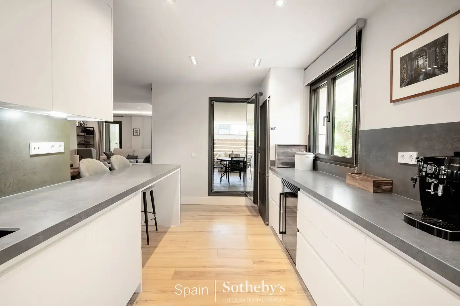 Cocina de Apartamento en venta en Las Rozas de Madrid con Aire acondicionado, Calefacción y Jardín privado