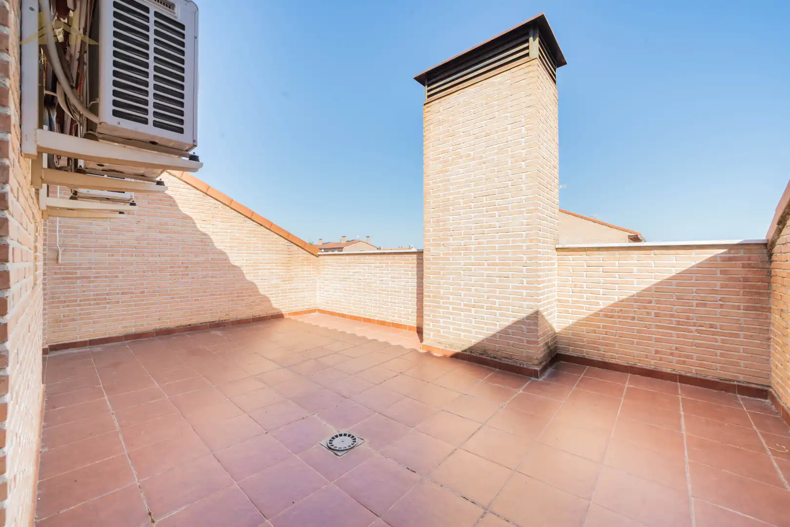 Terraza de Casa adosada en venta en Carranque con Aire acondicionado, Calefacción y Jardín privado