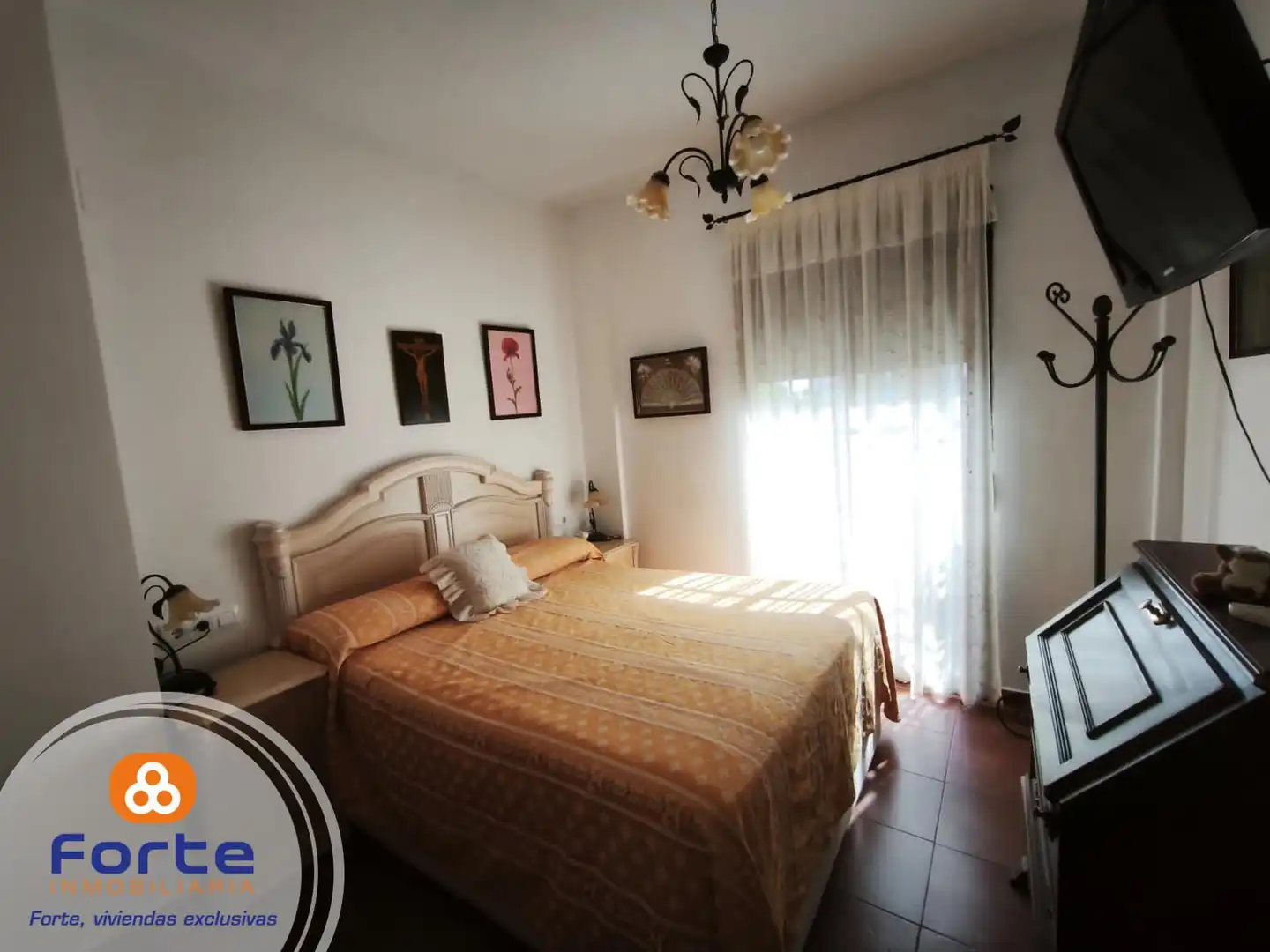 Bedroom of Houses for sale in Córdoba  with Air Conditioner, Heating and Furnished