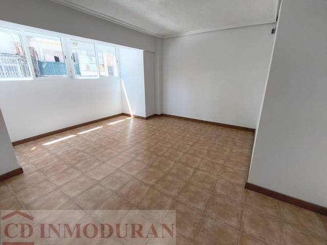 Piso en Venta en Calle Serpentina en Colonia Requena