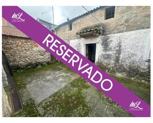Vista exterior de Casa o xalet en venda en San Pablo de los Montes amb Jardí privat