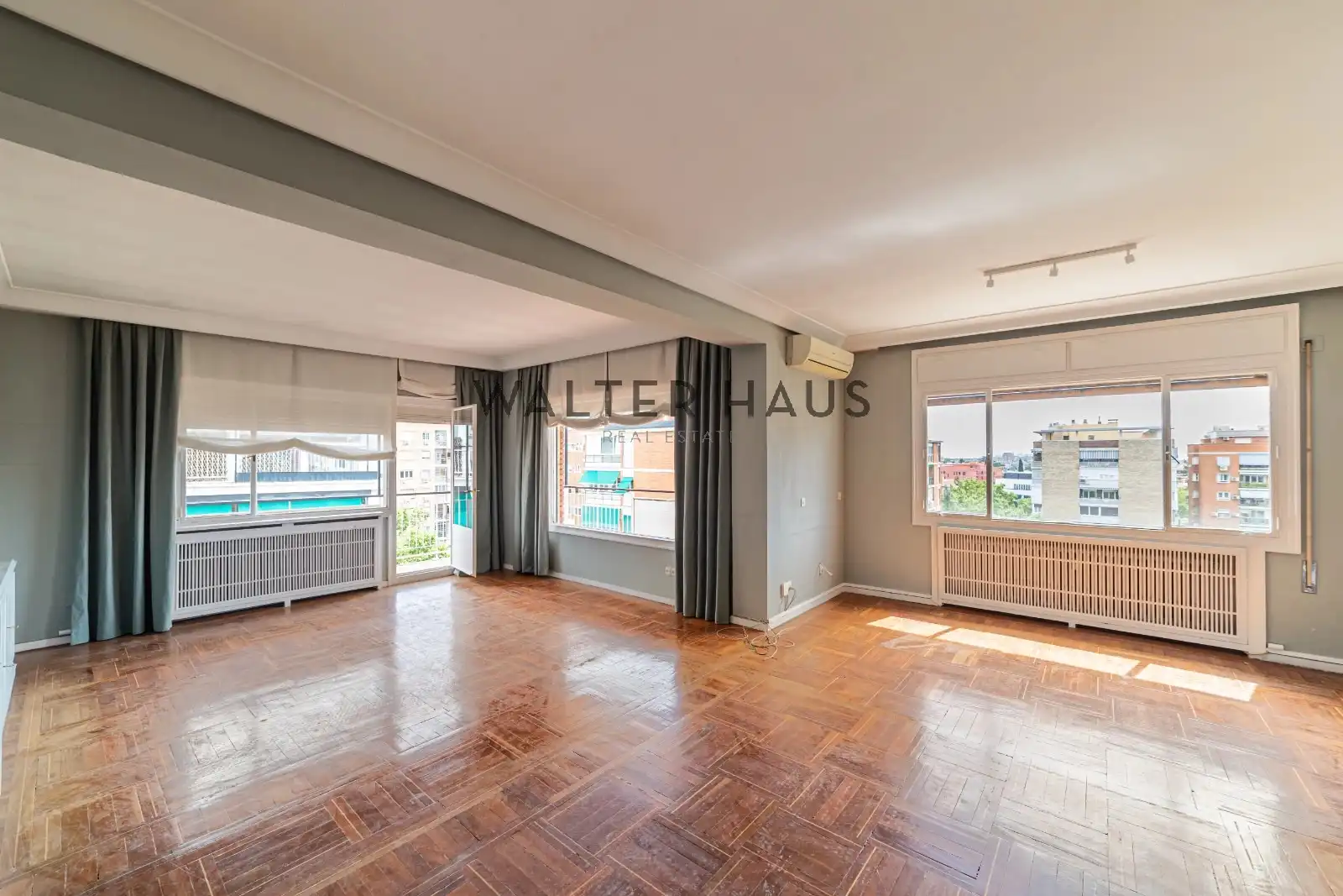 Sala de estar de Piso en venta en Madrid con Aire acondicionado, Calefacción y Terraza