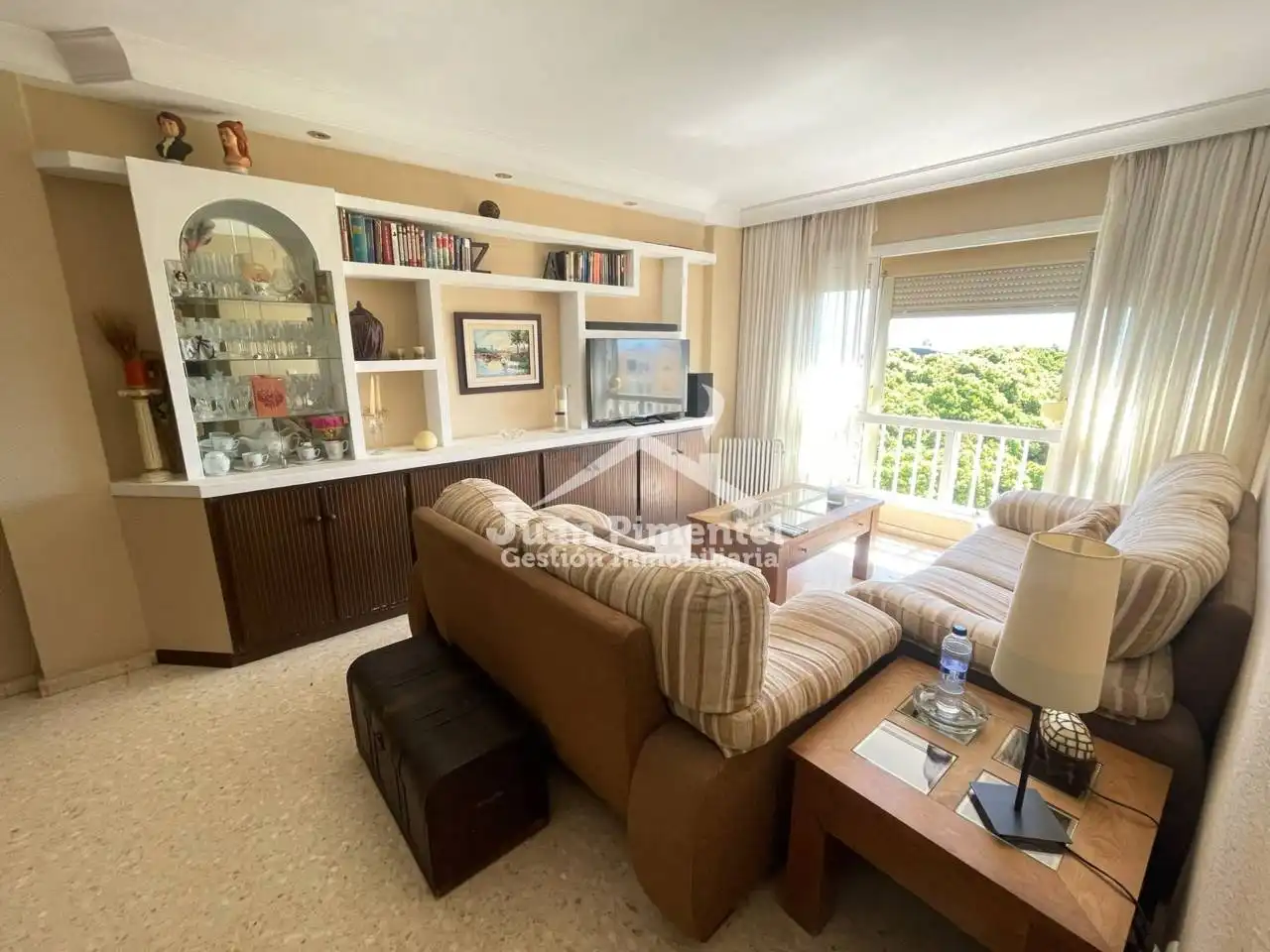 Sala de estar de Piso en venta en Estepona con Trastero, Amueblado y Balcón