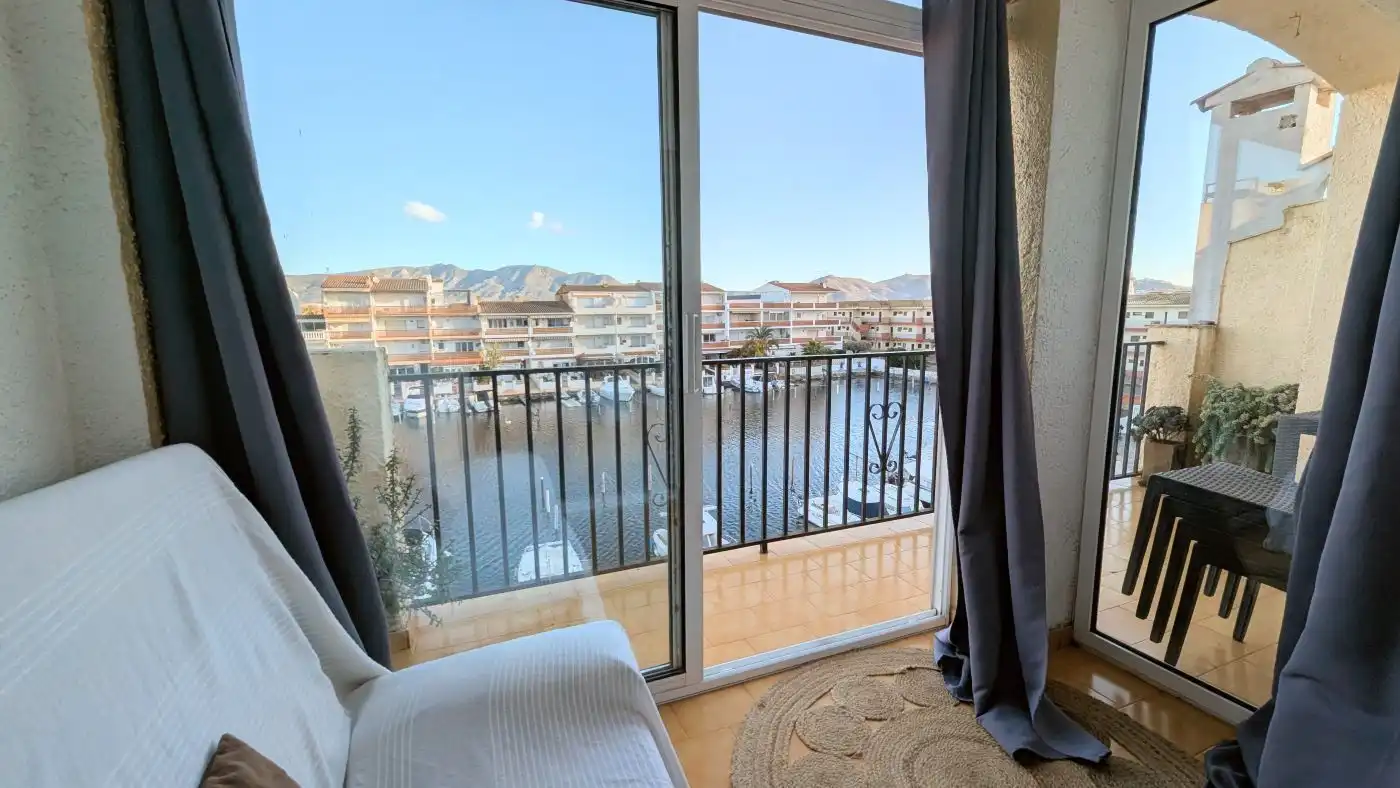 Terrassa de Apartament en venda en Empuriabrava amb Aire condicionat, Calefacció i Terrassa