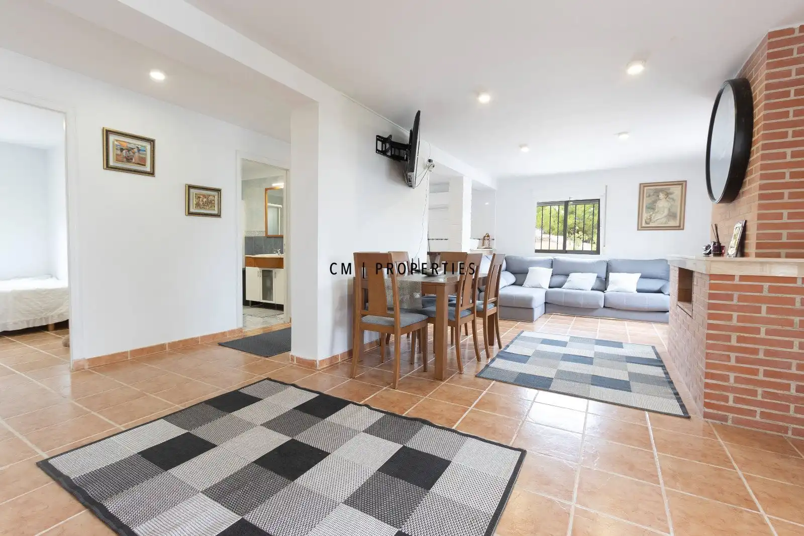 Houses for sale in Chiva  with Air Conditioner, Heating and Terrace