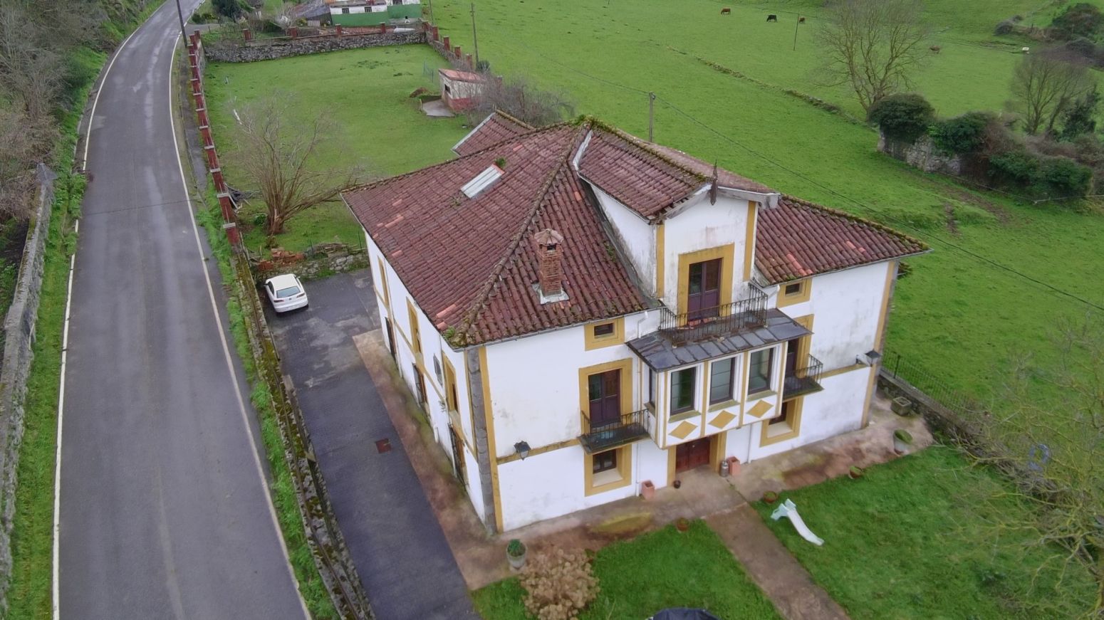 Exterior view of House or chalet for sale in Ruesga  with Heating and Private garden