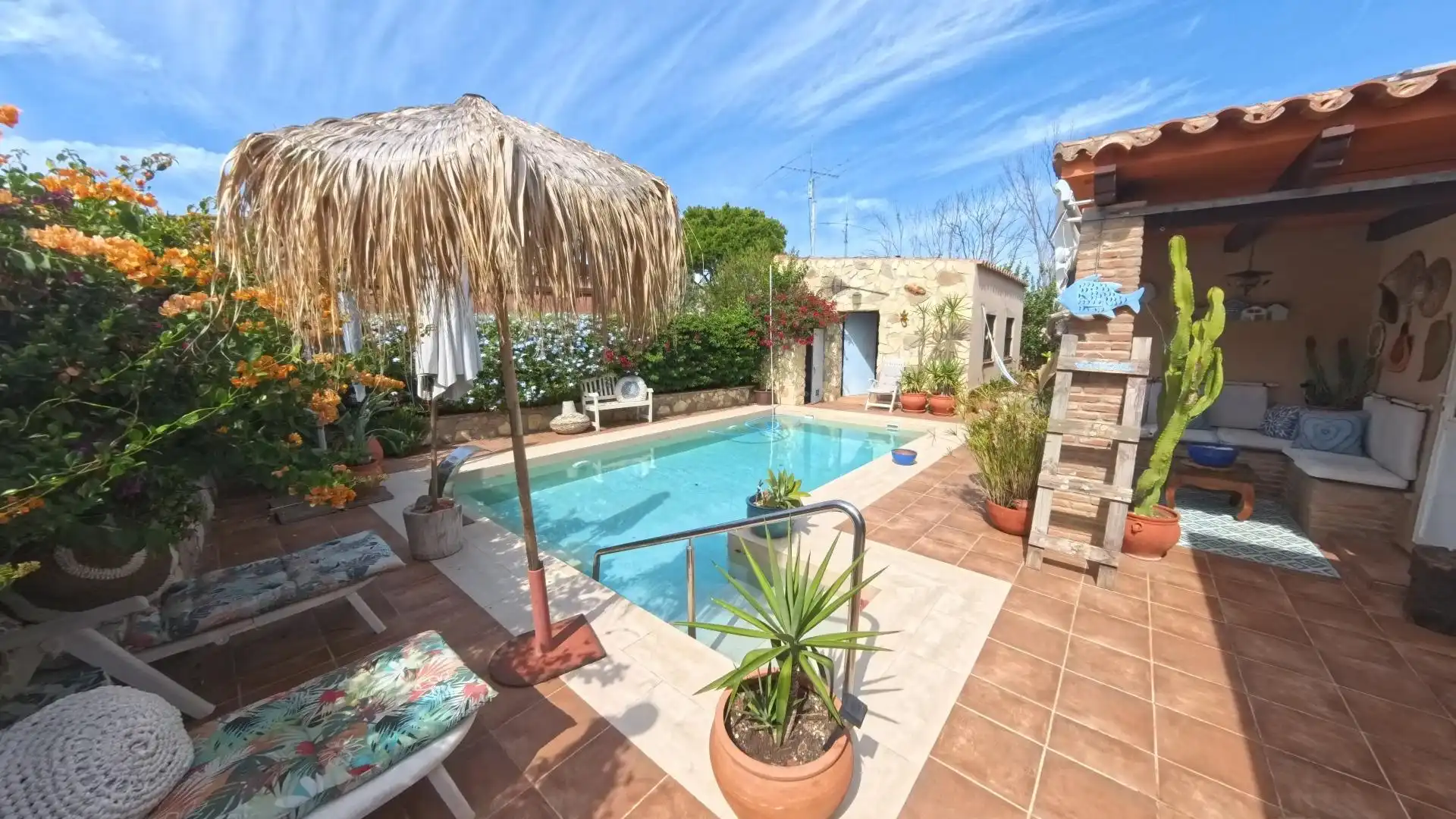 Piscina de Casa o xalet en venda en Los Gallos