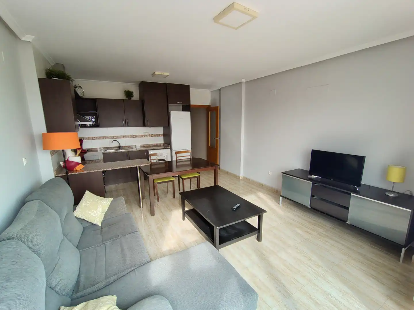 Sala de estar de Piso en venta en Almoradí con Amueblado, Lavadora y Balcón