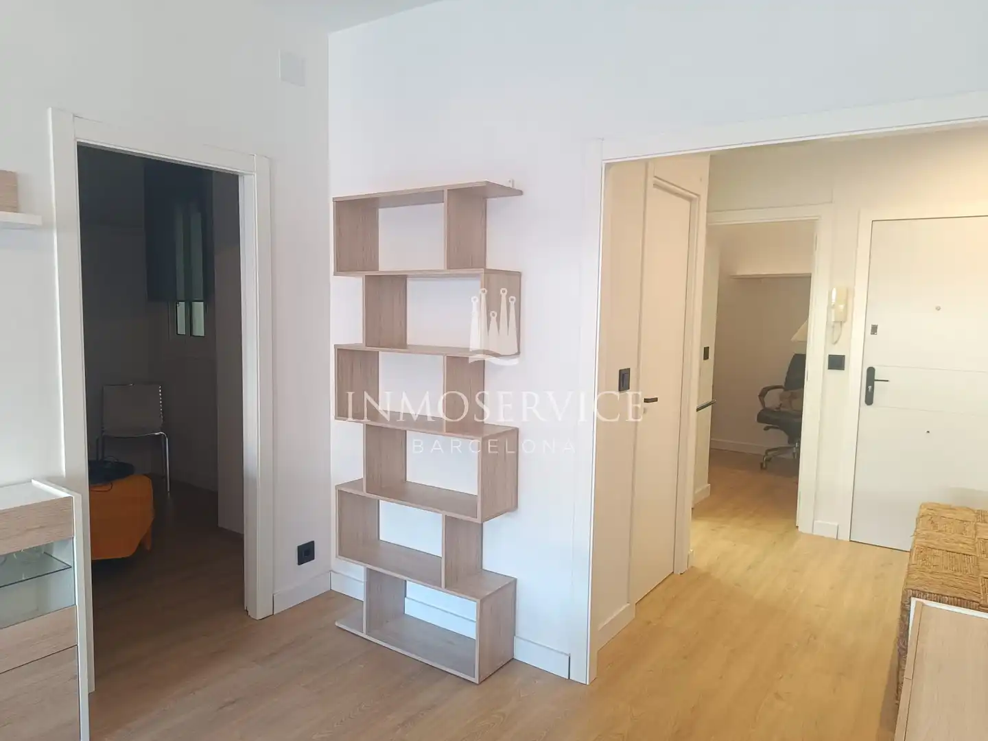 Dormitori de Pis de lloguer en Barcelona amb Aire condicionat, Calefacció i Parquet