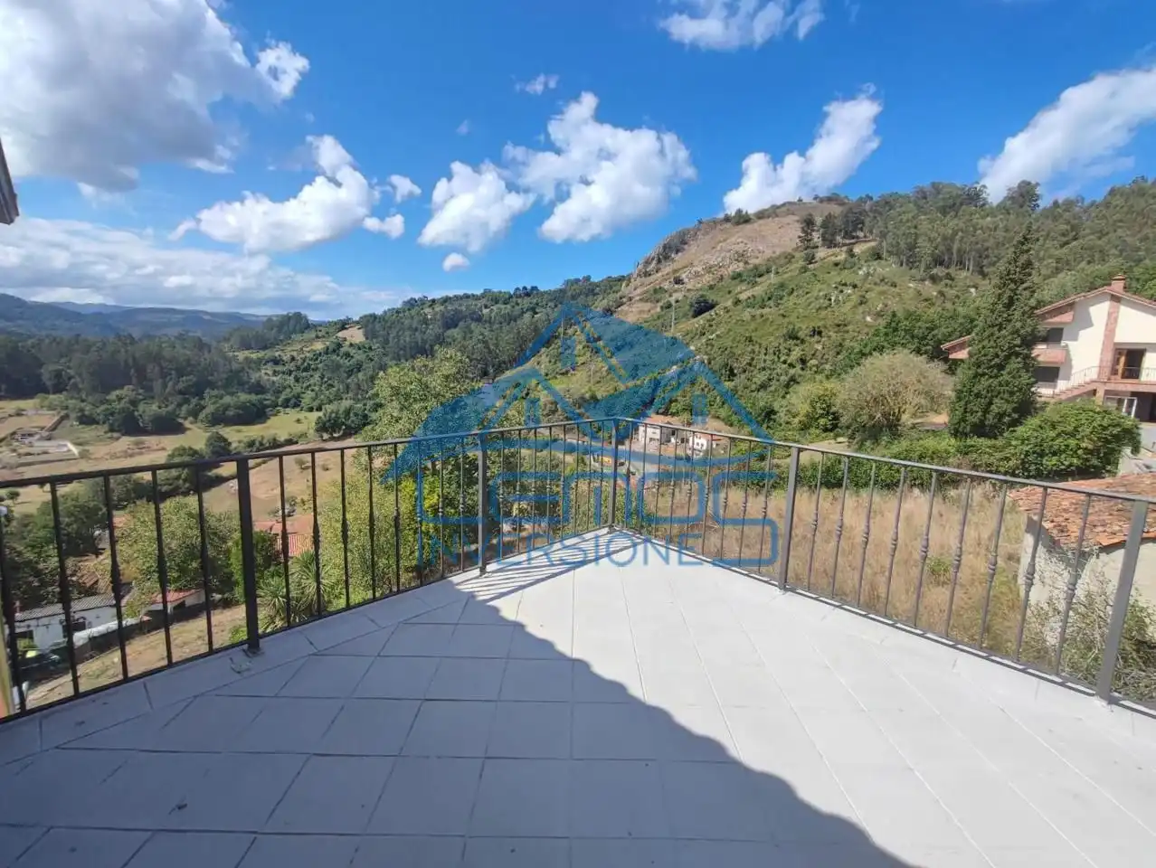 Exterior view of Houses for sale in Candamo  with Air Conditioner, Private garden and Terrace