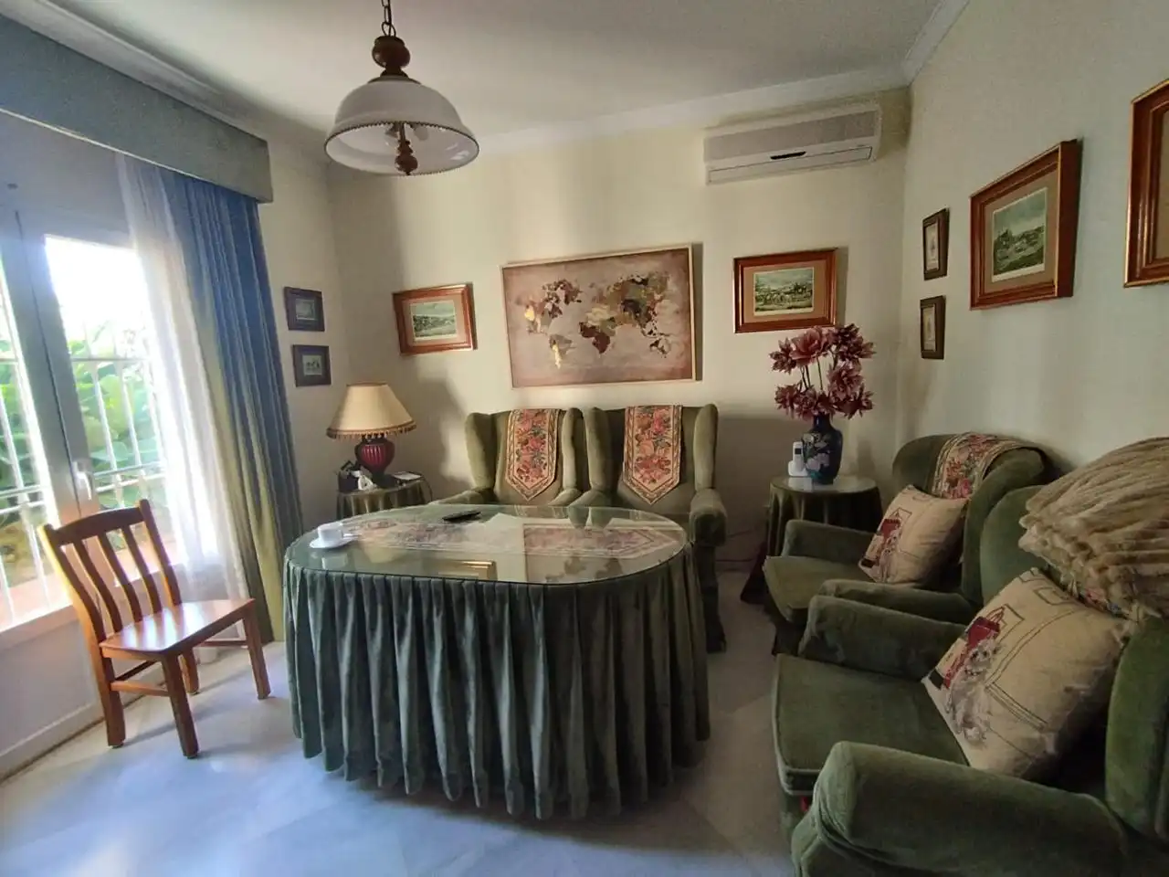 Sala de estar de Casa o chalet en venta en Sanlúcar de Barrameda con Aire acondicionado, Jardín privado y Terraza