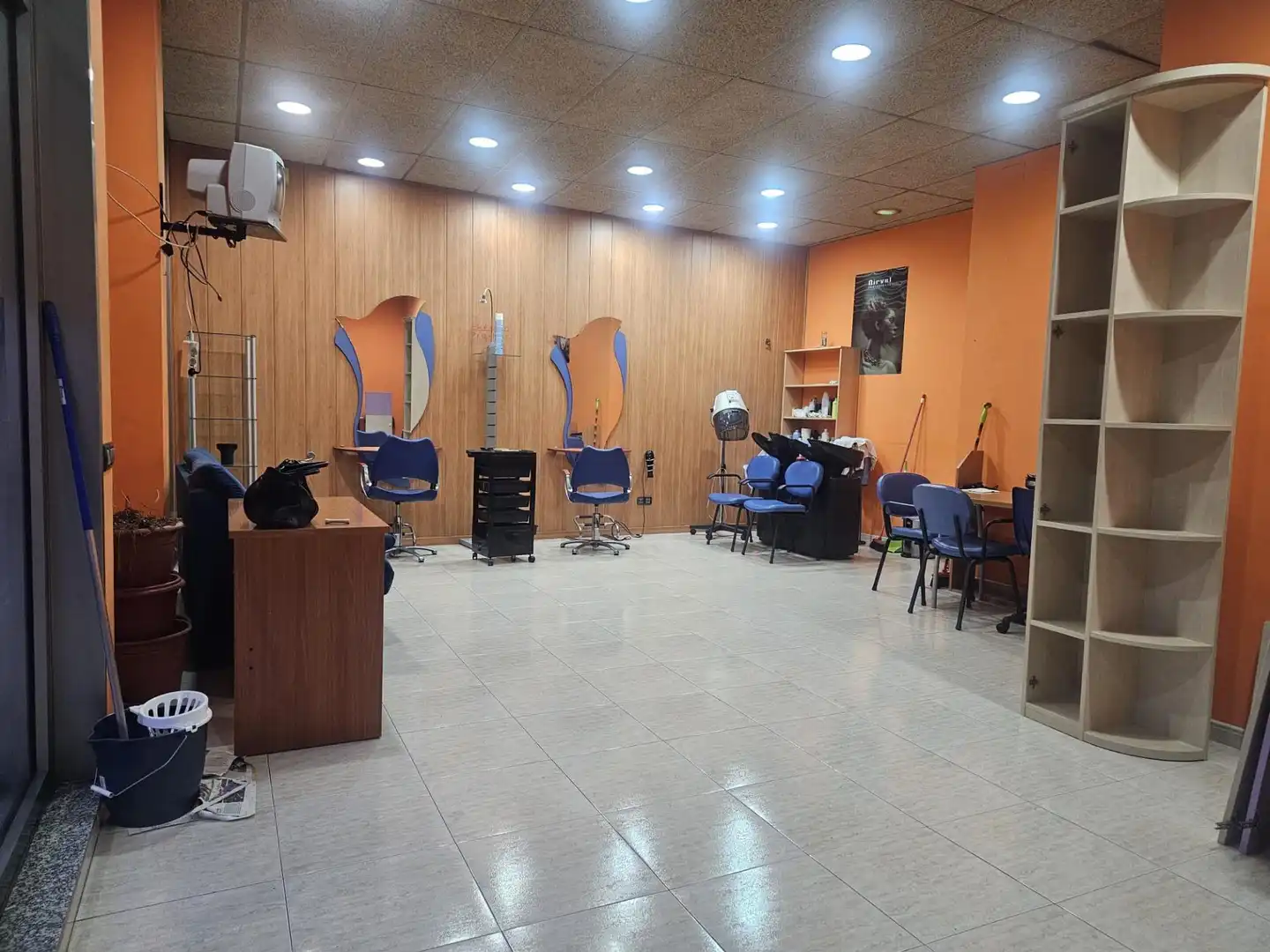 Local comercial en venda a Avenida Avinguda Francesc Macià, imagen 4