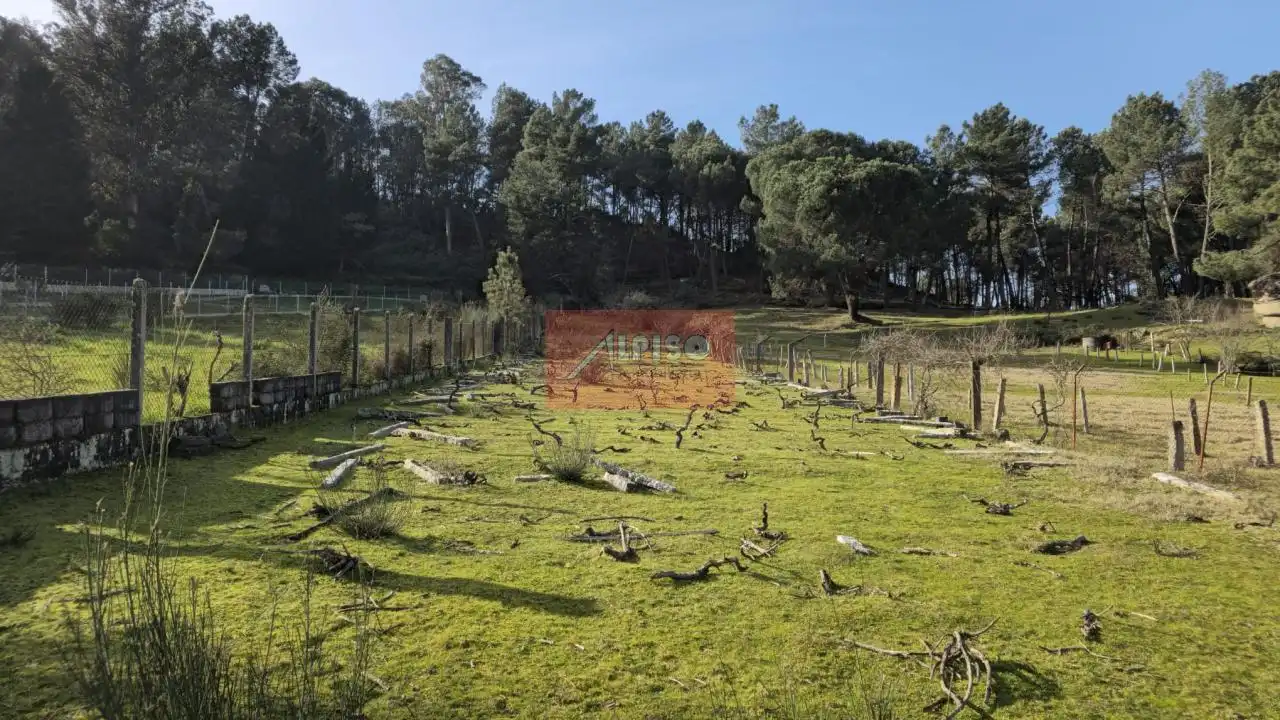 Residencial en venta en San Cibrao das Viñas