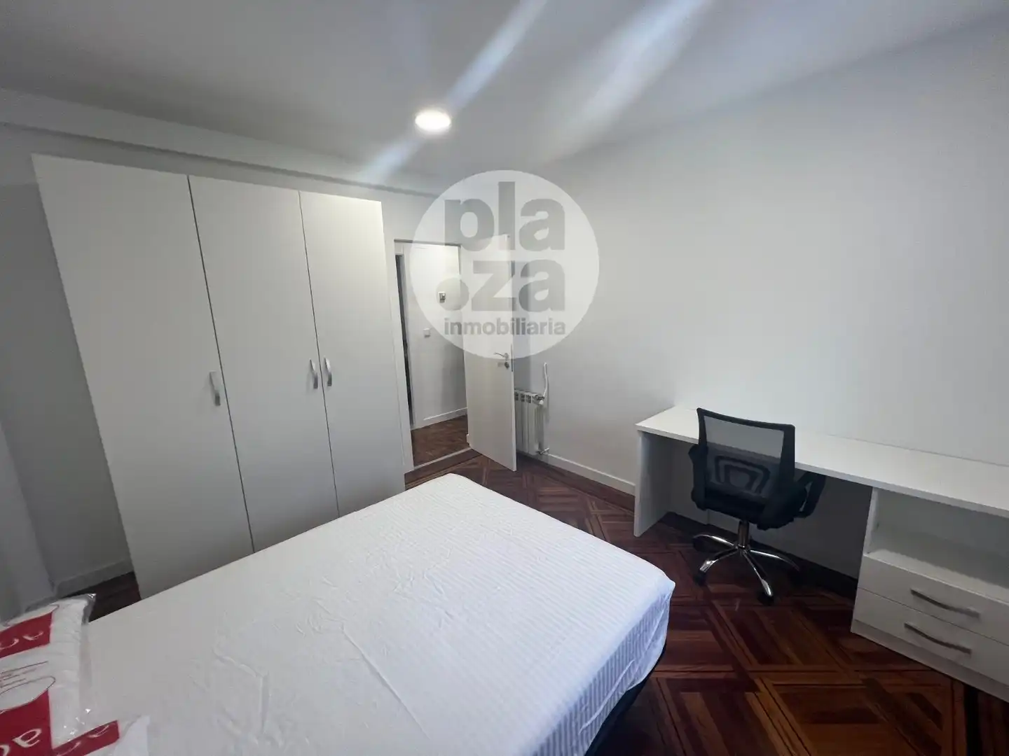 Bedroom of Flat for rent in Burgos  with Heating and Furnished