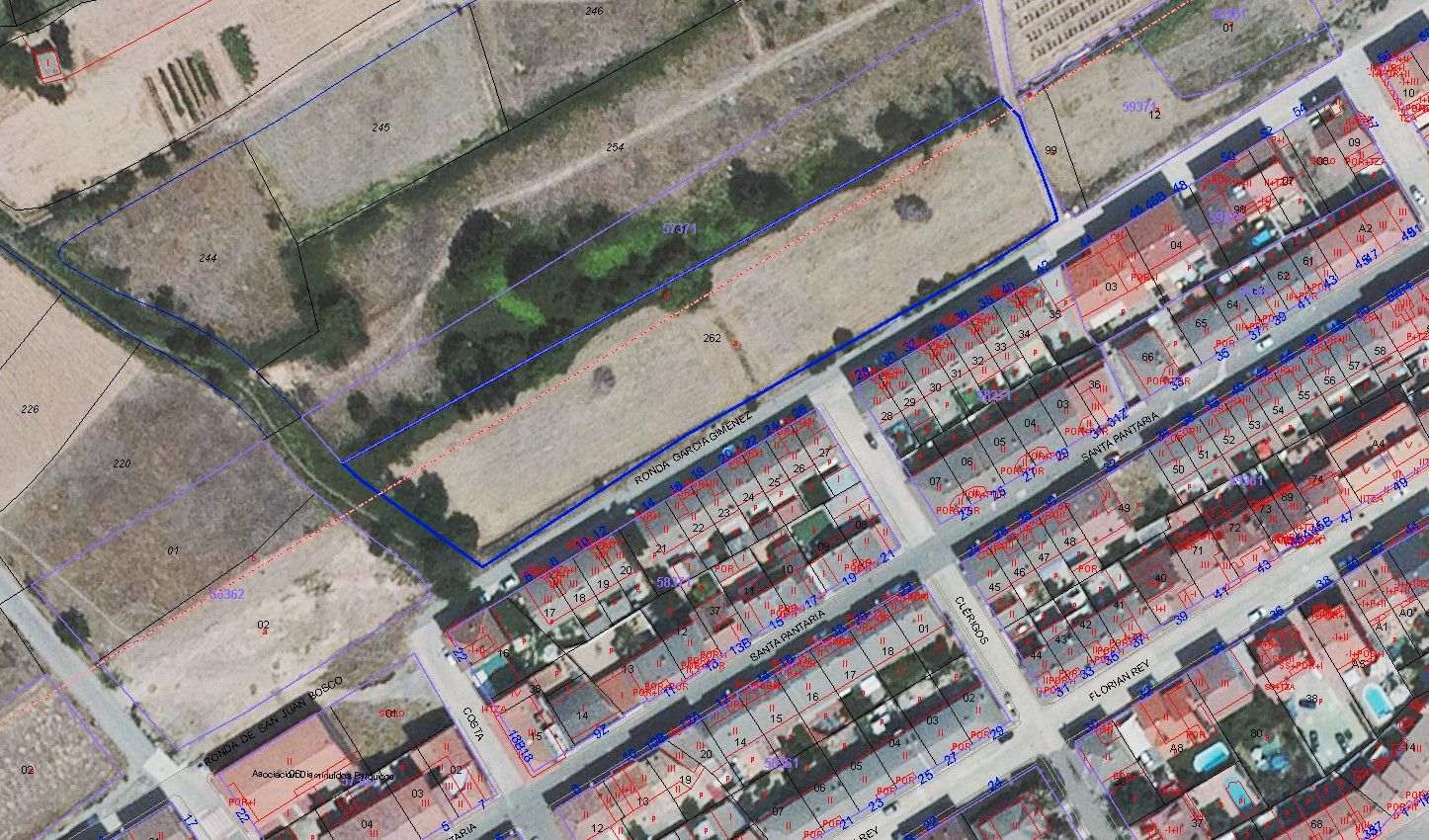 Residential for sale in La Almunia de Doña Godina 