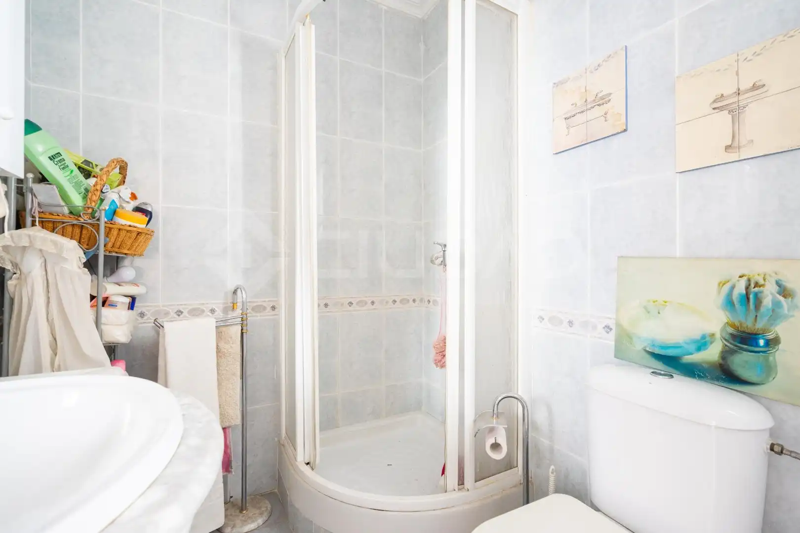 Bathroom of Flat for sale in Sevilla  with Balcony