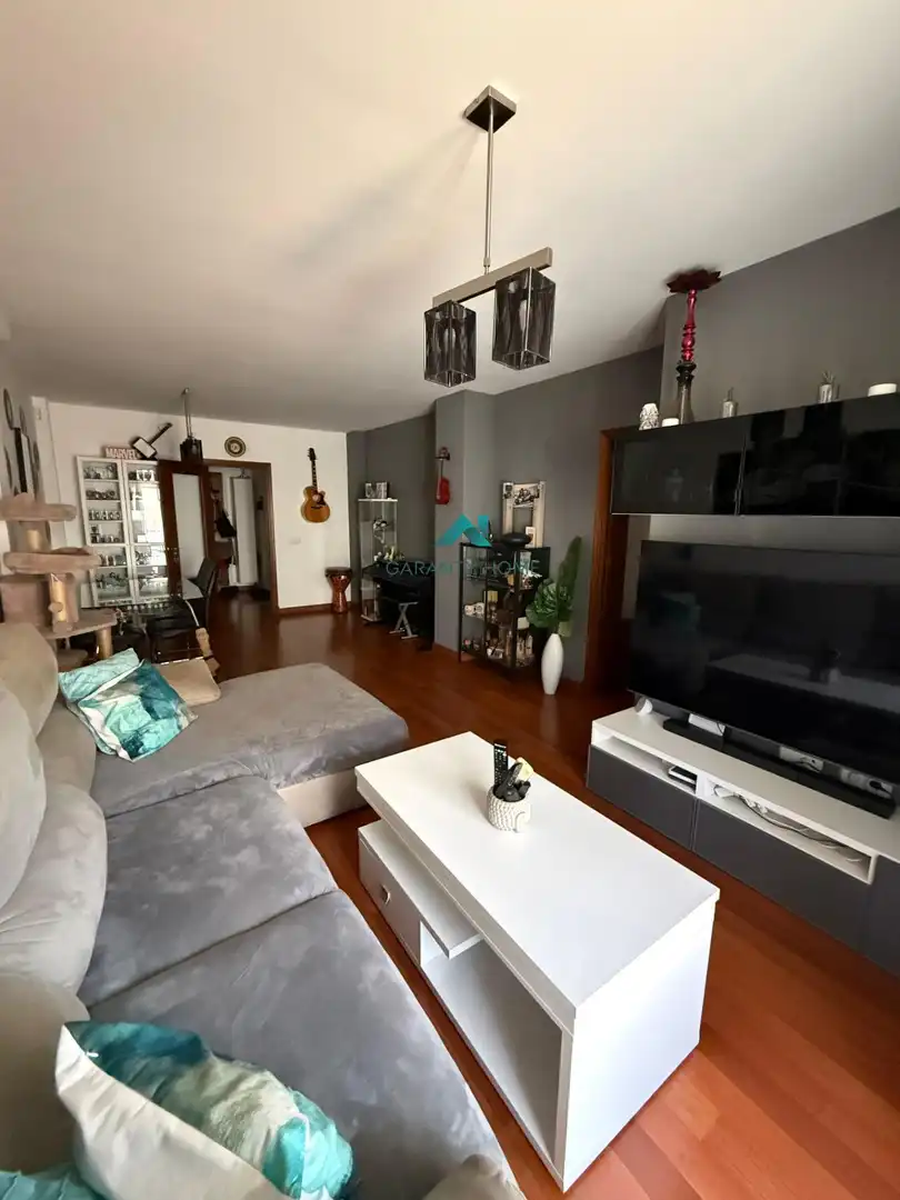 Living room of Flat for sale in Jerez de la Frontera  with Air Conditioner, Parquet flooring and Terrace