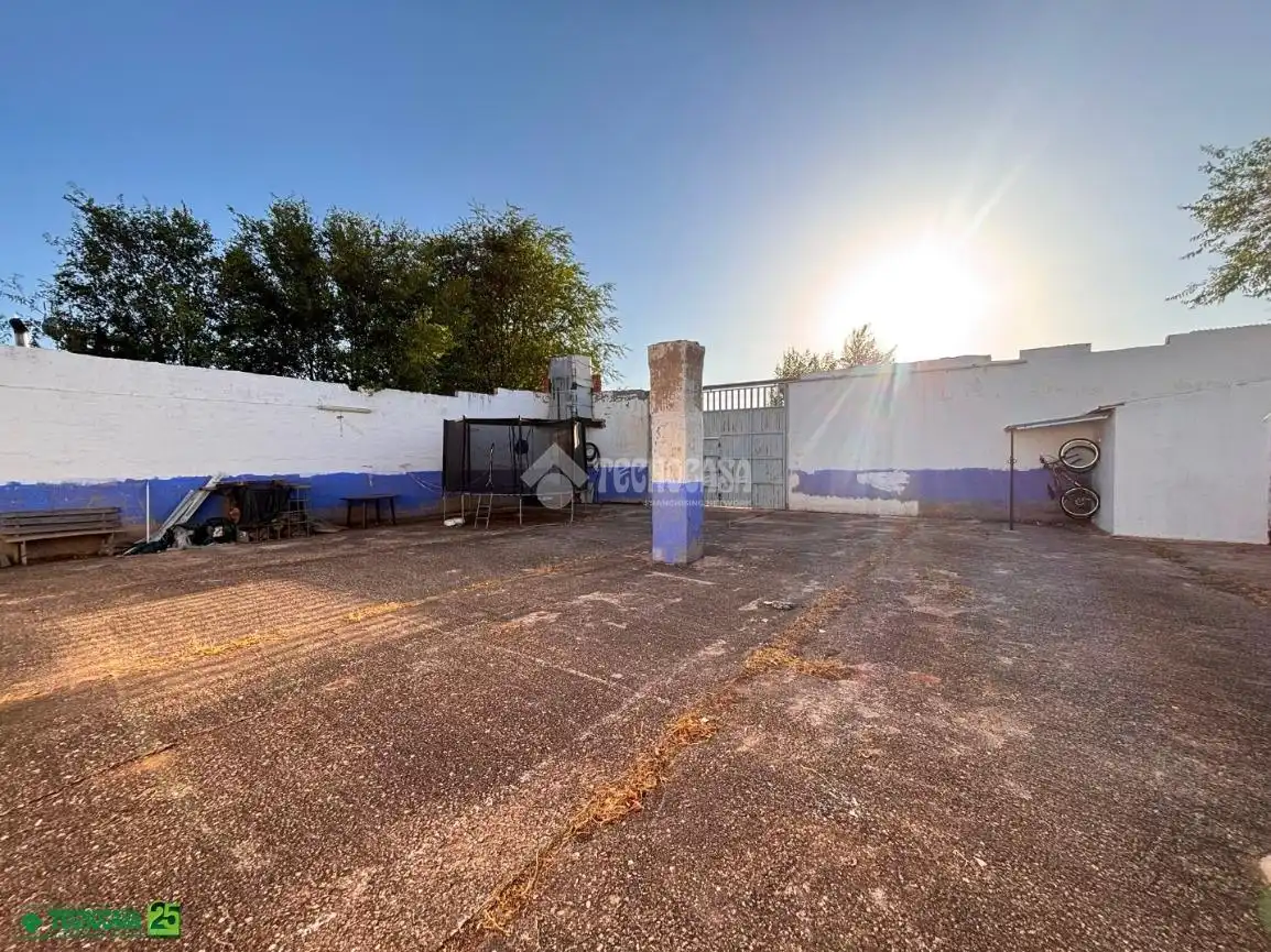 Vista exterior de Finca rústica en venta en Manzanares con Aire acondicionado