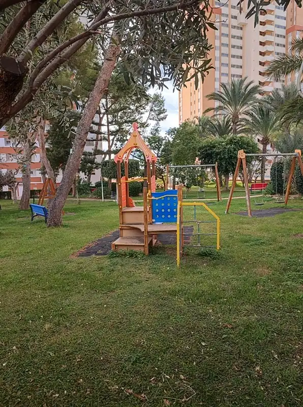 Jardín de Piso en venta en Benidorm con Aire acondicionado, Jardín privado y Terraza