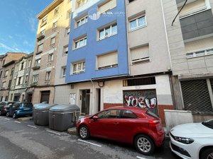 Photo 2 of Box room for sale in Calle Caveda, Llano, Asturias