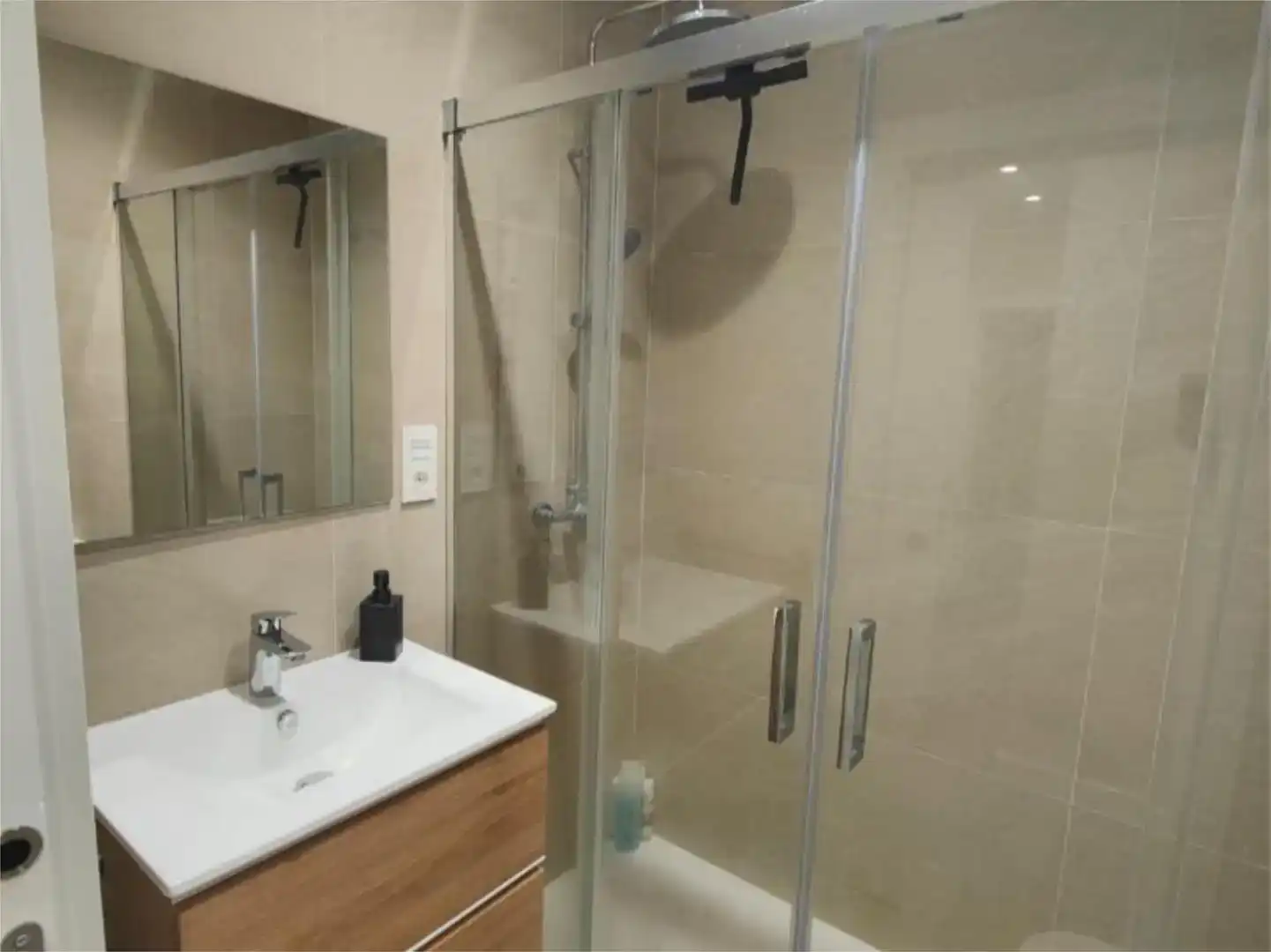 Badezimmer von Wohnung zur Miete in Murcia mit Möbliert