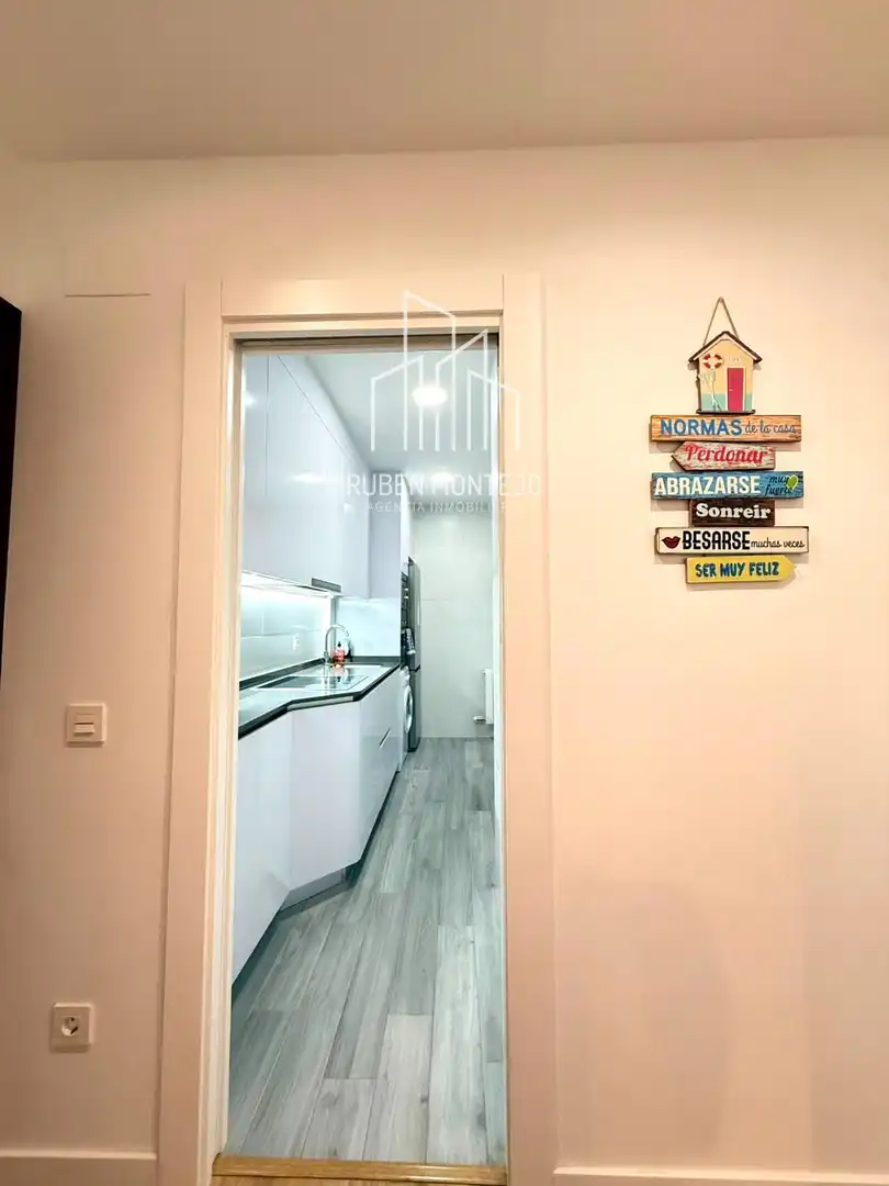 Kitchen of Flat for rent in Salamanca  with Heating, Terrace and Storage room