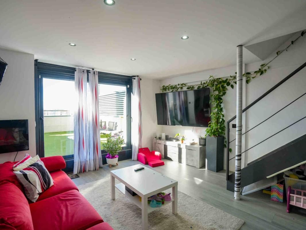Sala de estar de Loft en venta en San Sebastián de los Reyes con Aire acondicionado, Calefacción y Terraza
