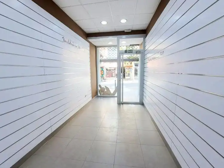 Local comercial de lloguer a Valdepeñas