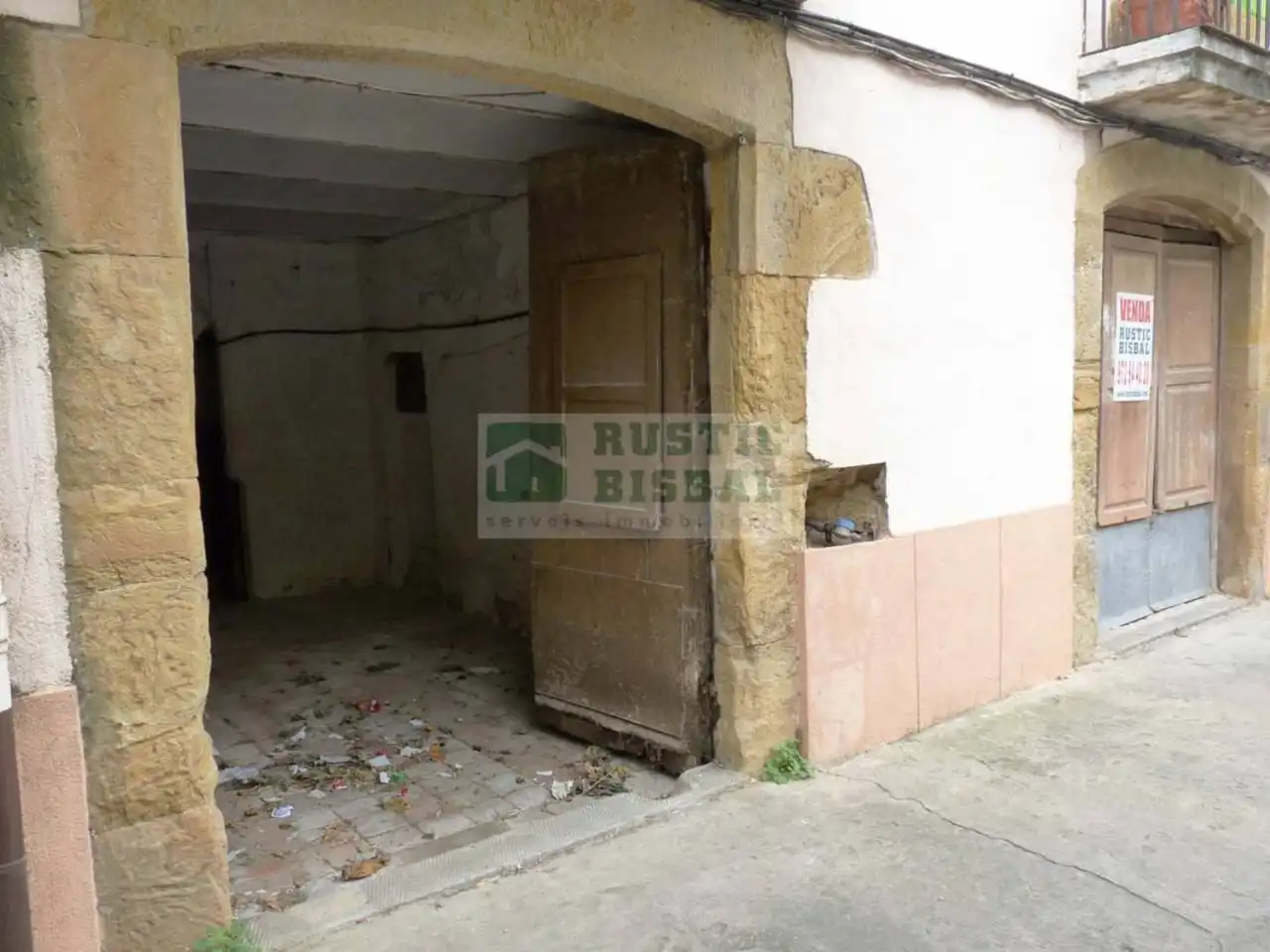Local comercial en venta en La Bisbal d'Empordà, imagen 4