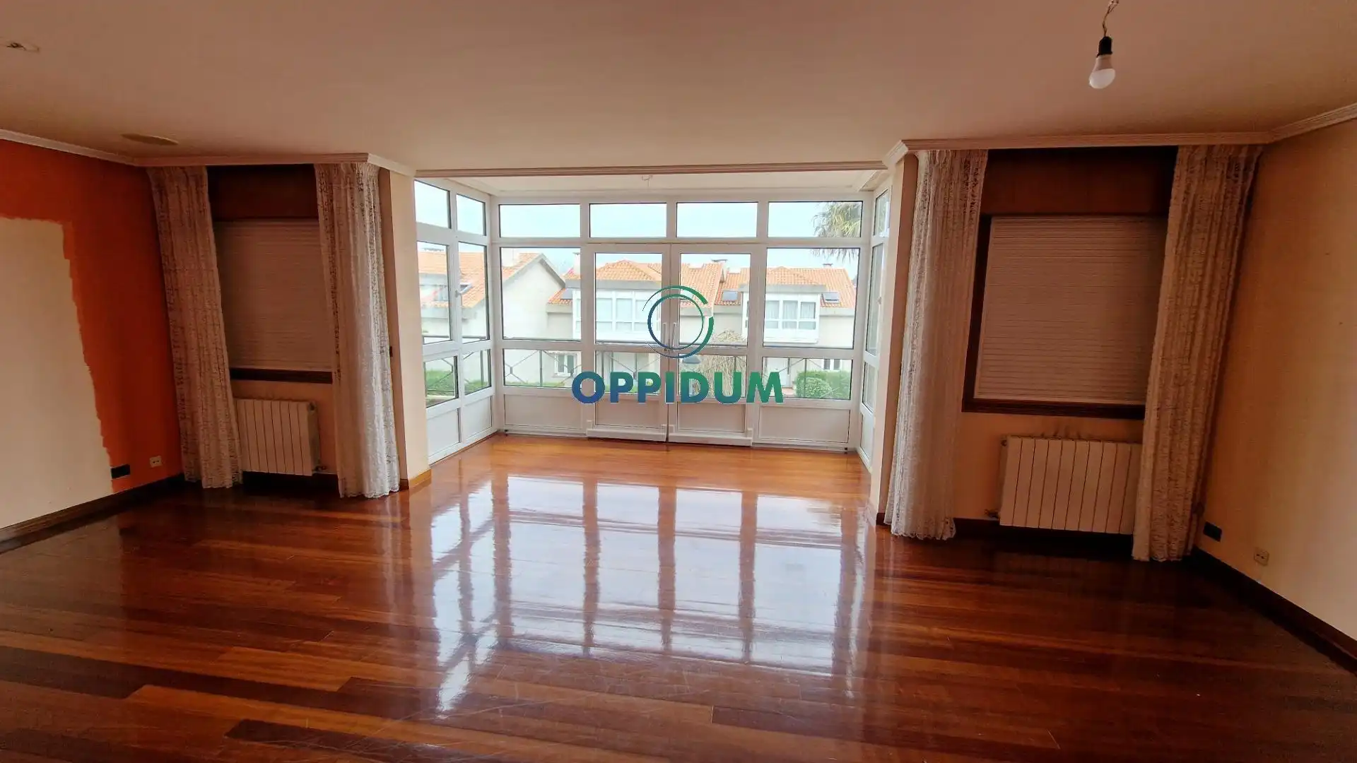 Casa adosada en venda en A Coruña Capital  amb Calefacció, Jardí privat i Terrassa
