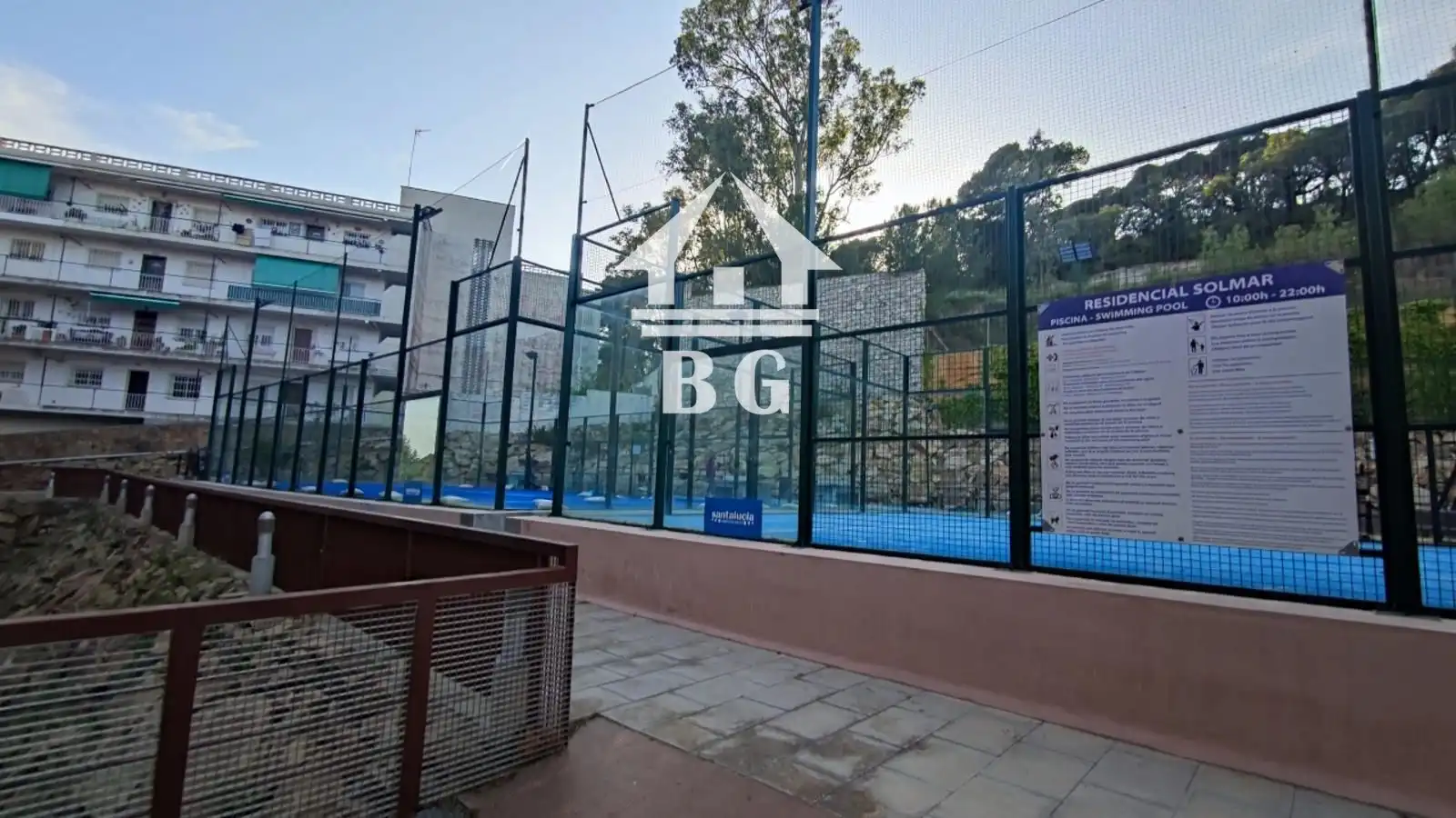 Außenansicht von Wohnung zum Verkauf in Lloret de Mar mit Klimaanlage, Heizung und Terrasse